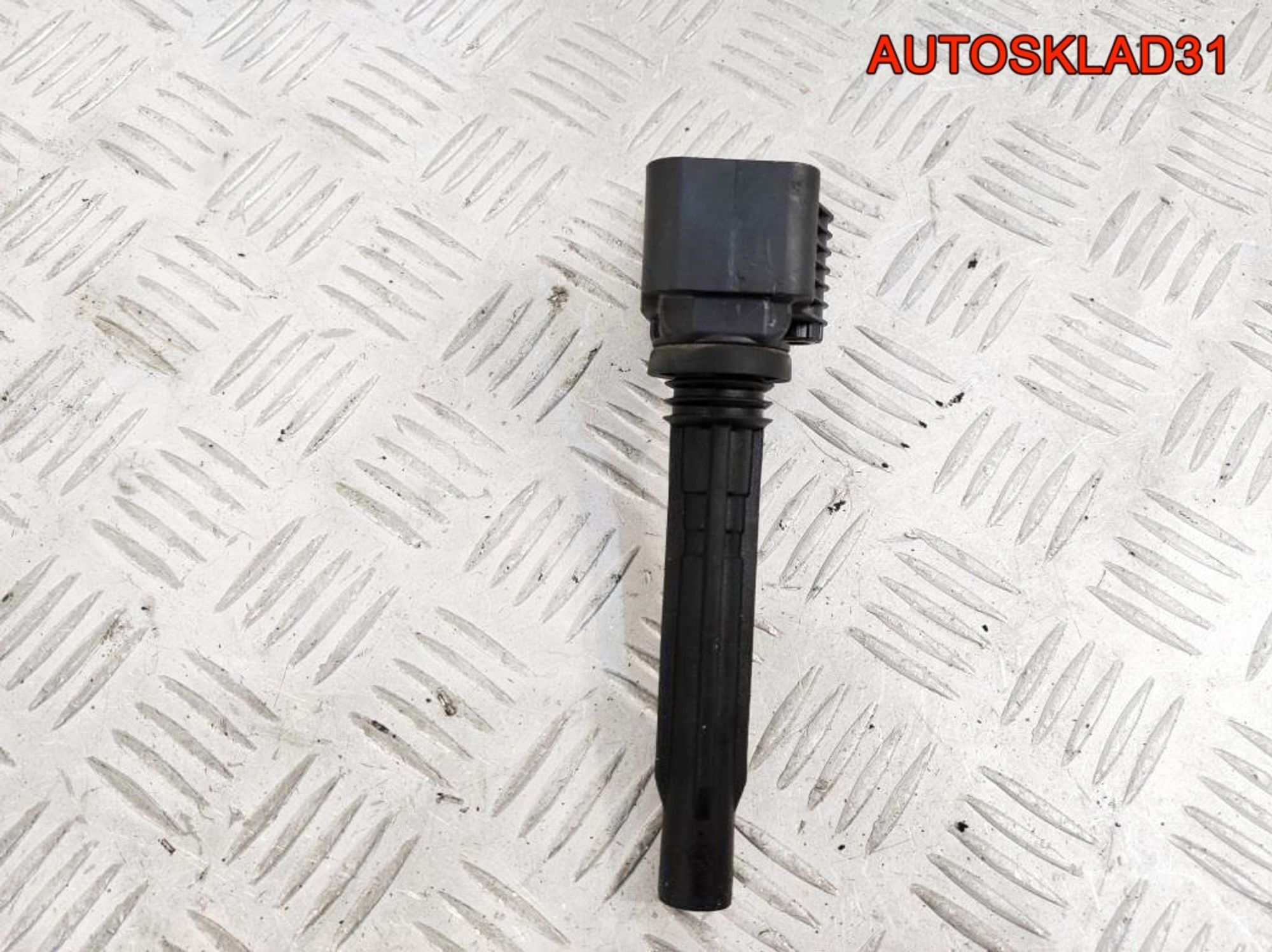 Катушка зажигания Audi TT 8S 2,0 DKT Бензин 06L905110D, 1800 рублей, Дубовое