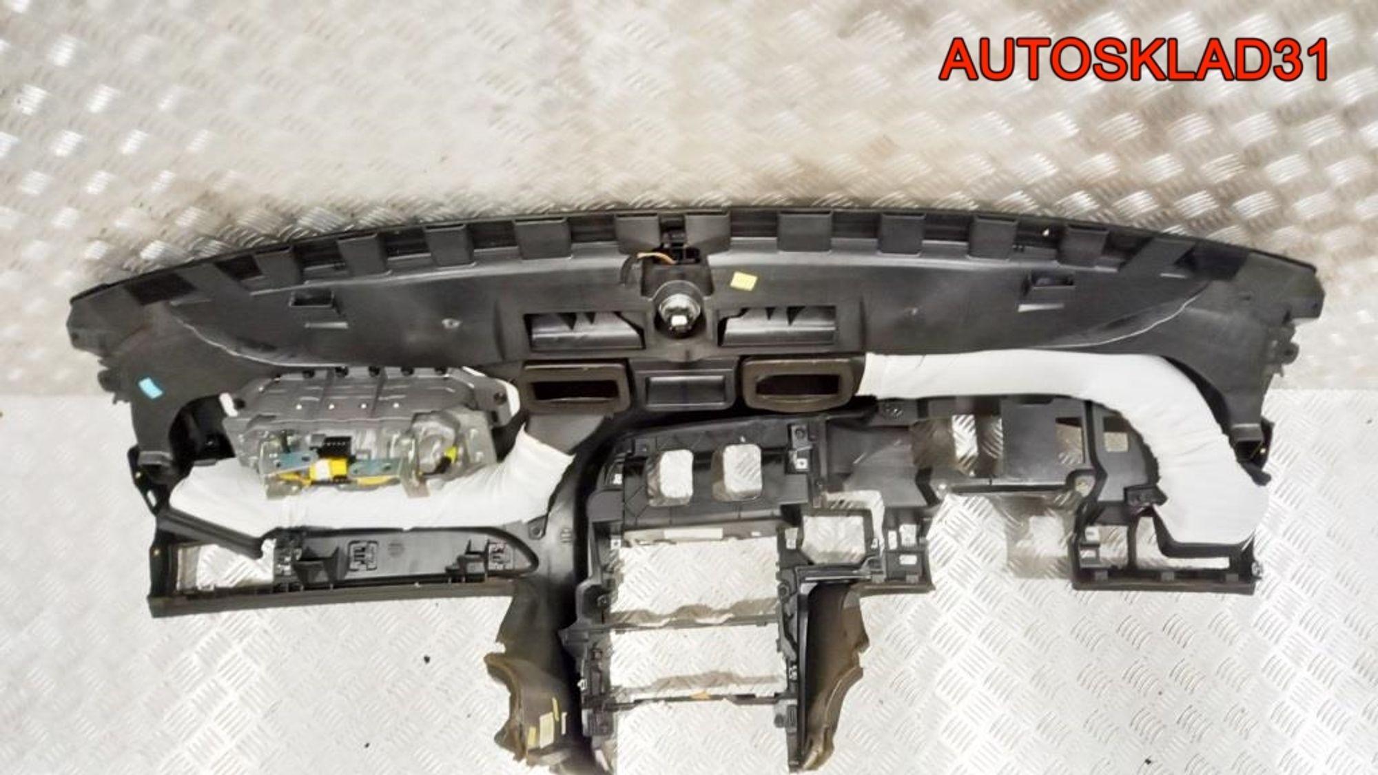 Торпедо Голое Audi A6 C6 4F1857041R, 17000 рублей, Дубовое