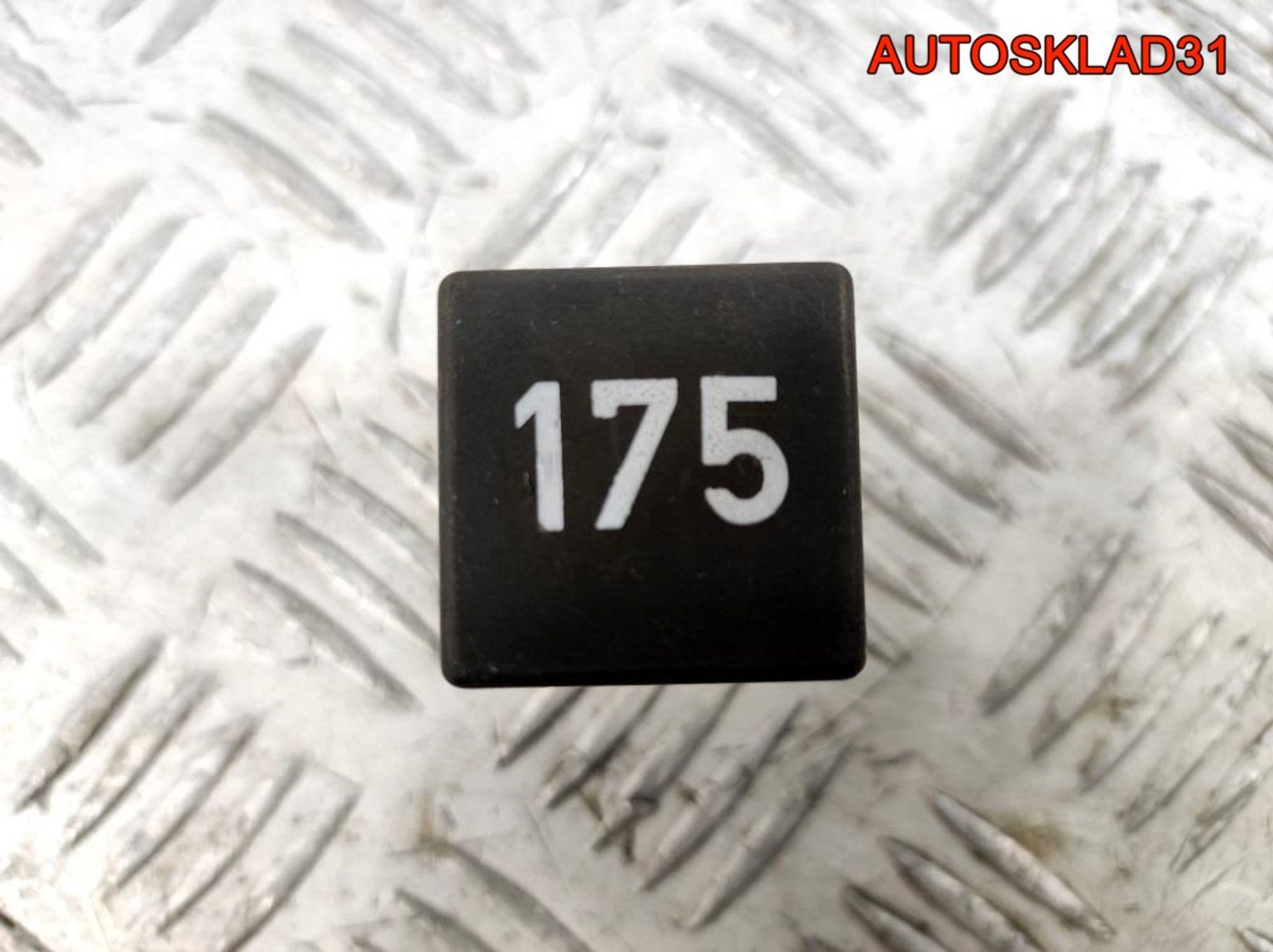 Реле стартера №175 Audi A3 8L 3A0927181, 1200 рублей, Дубовое
