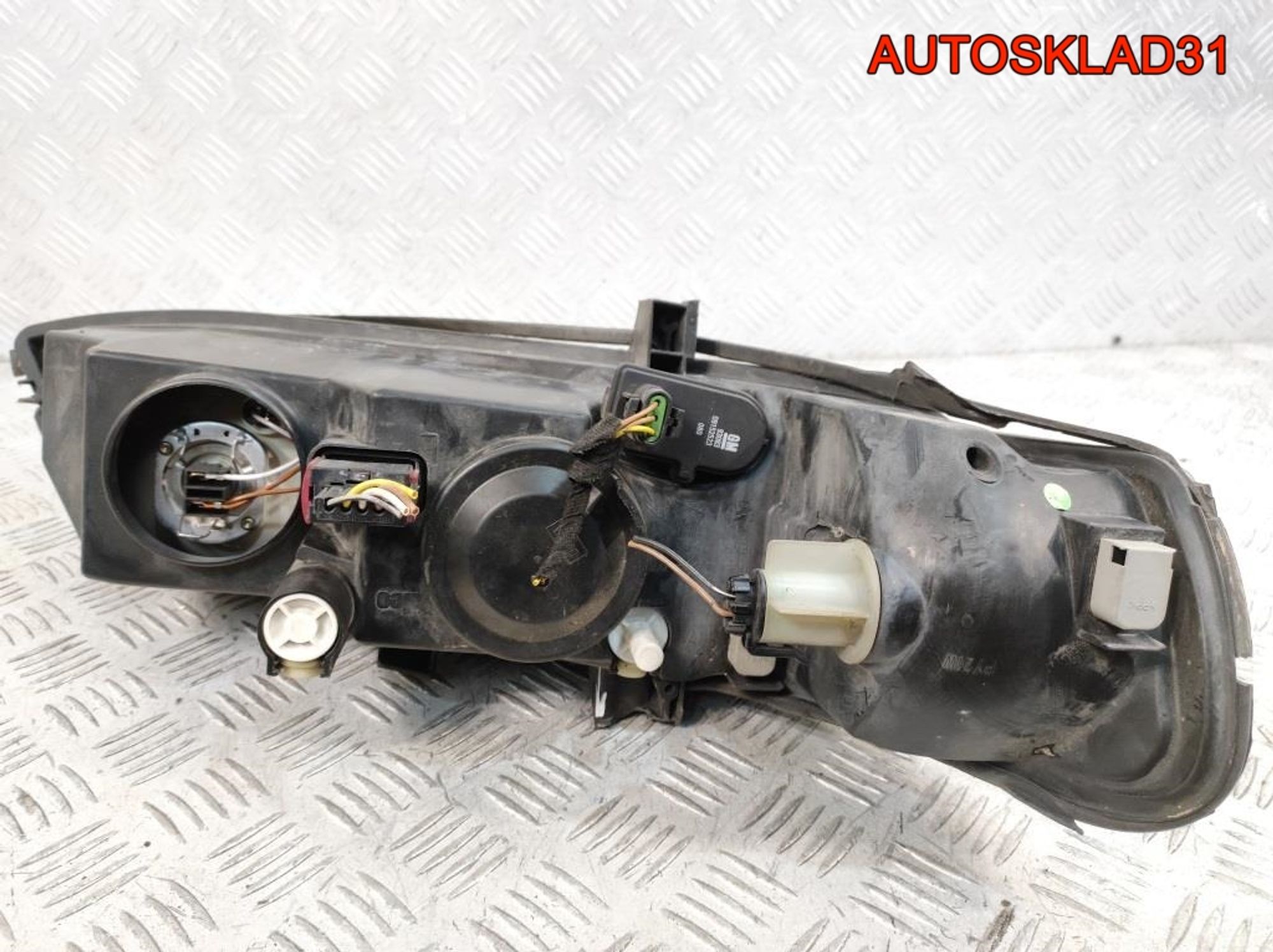 Фара левая Дефект Opel Vectra B 90586844 Рестайлинг, 3500 рублей, Дубовое