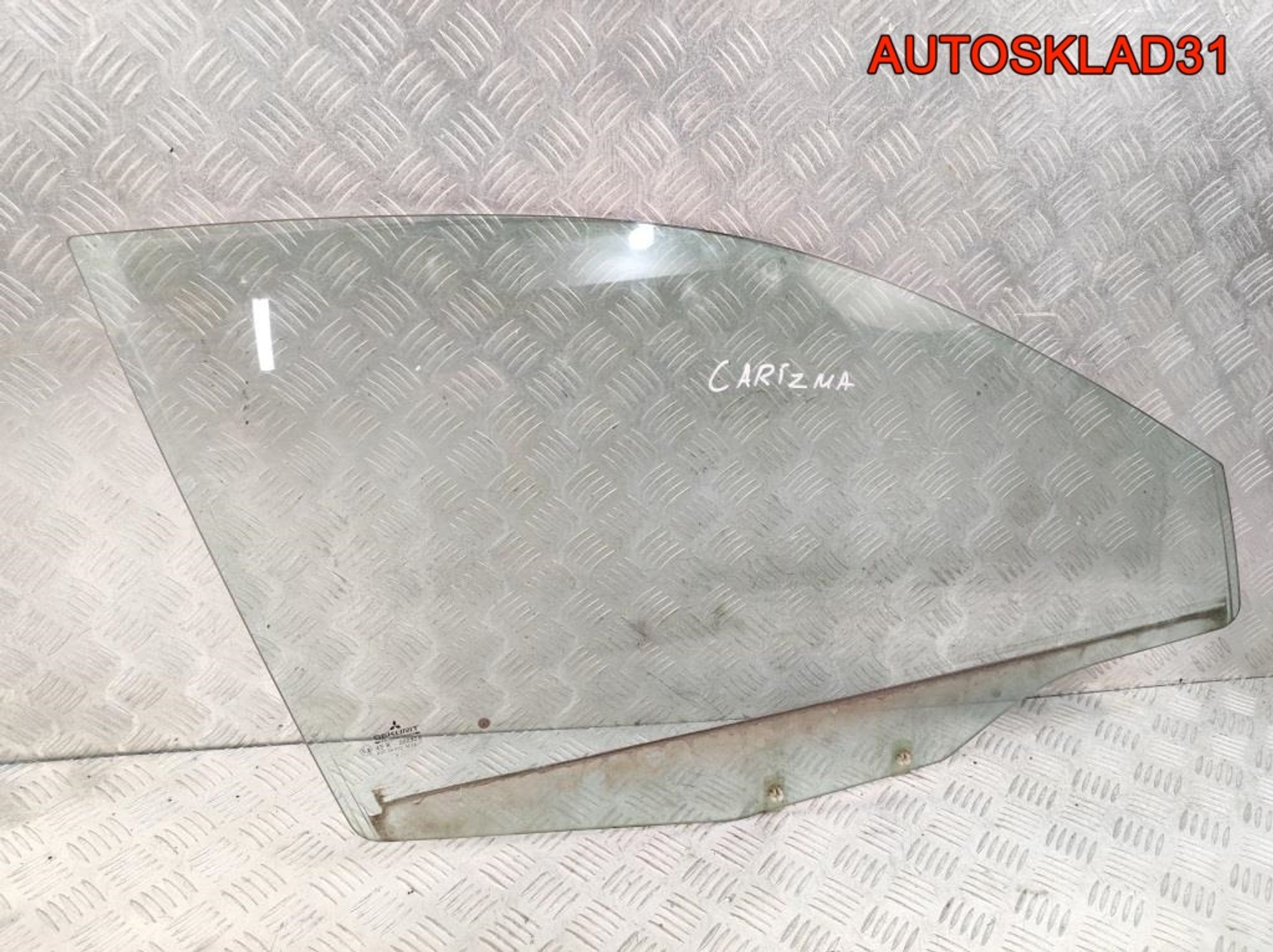 Стекло двери правой Mitsubishi Carisma MR720213, 1400 рублей, Дубовое