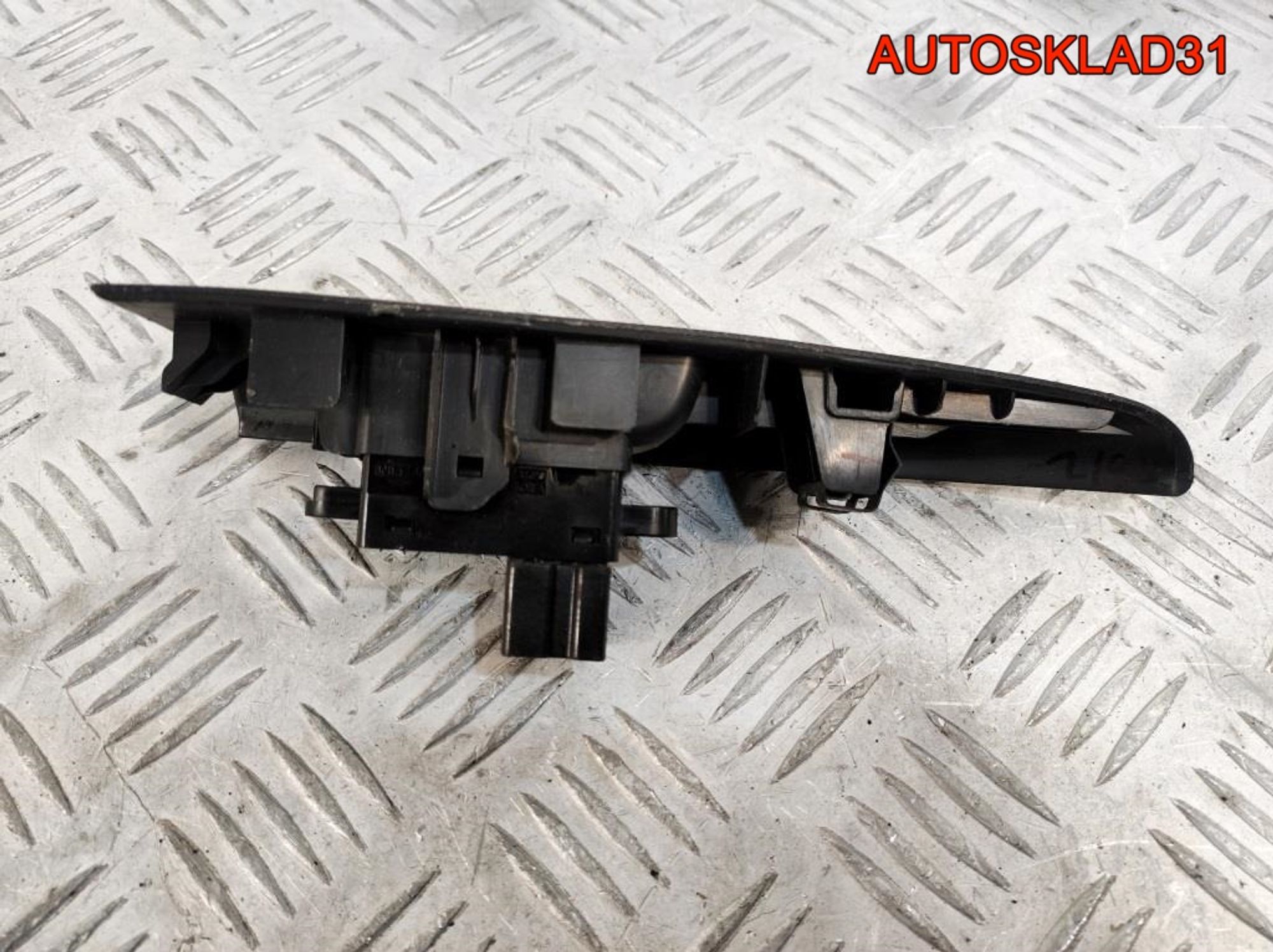 Кнопка стеклоподъемника Nissan Note E11 25411ED00A, 900 рублей, Дубовое