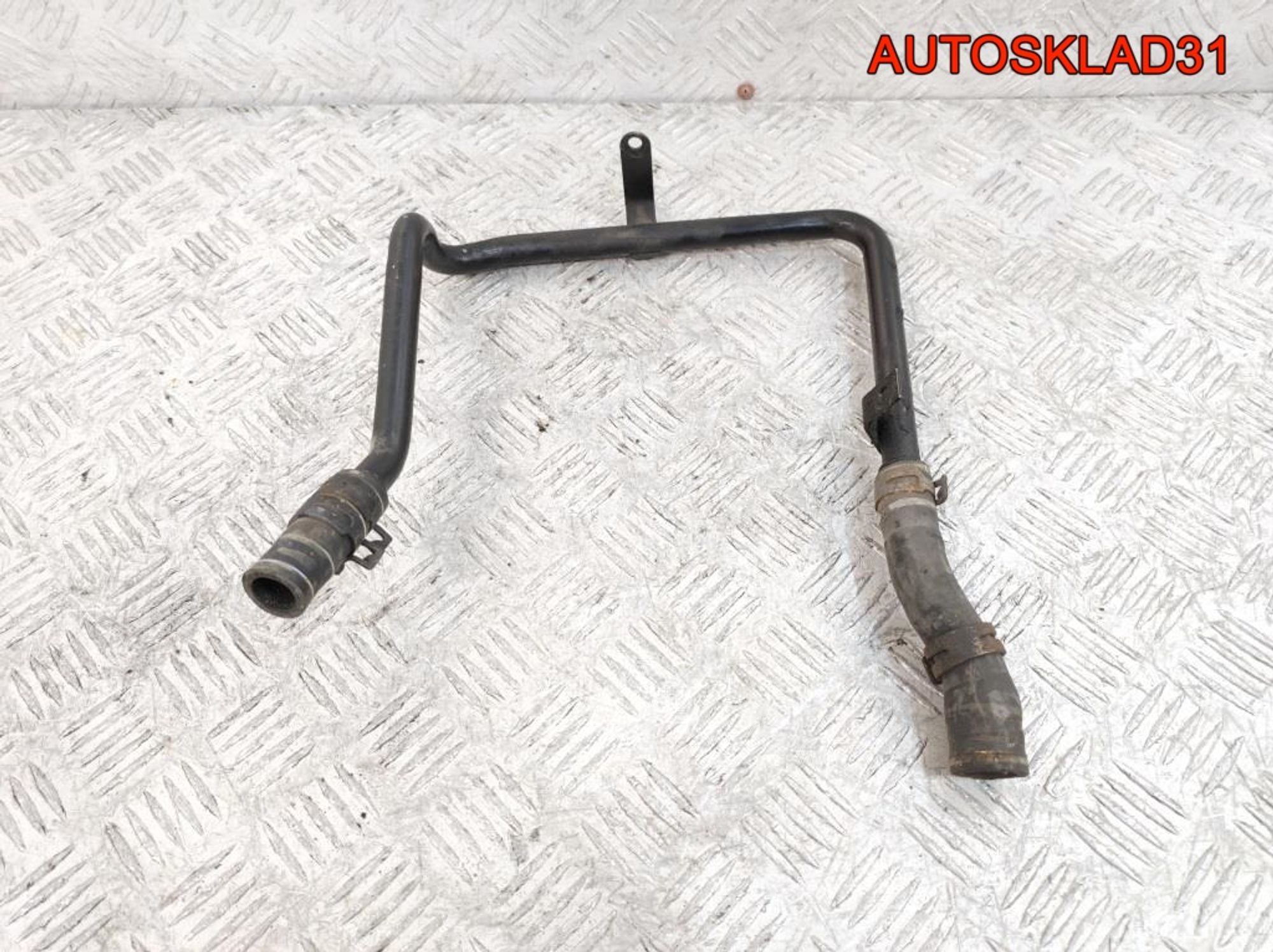 Трубка охлаждающей жидкости Audi A6 C5 059121065L, 600 рублей, Дубовое