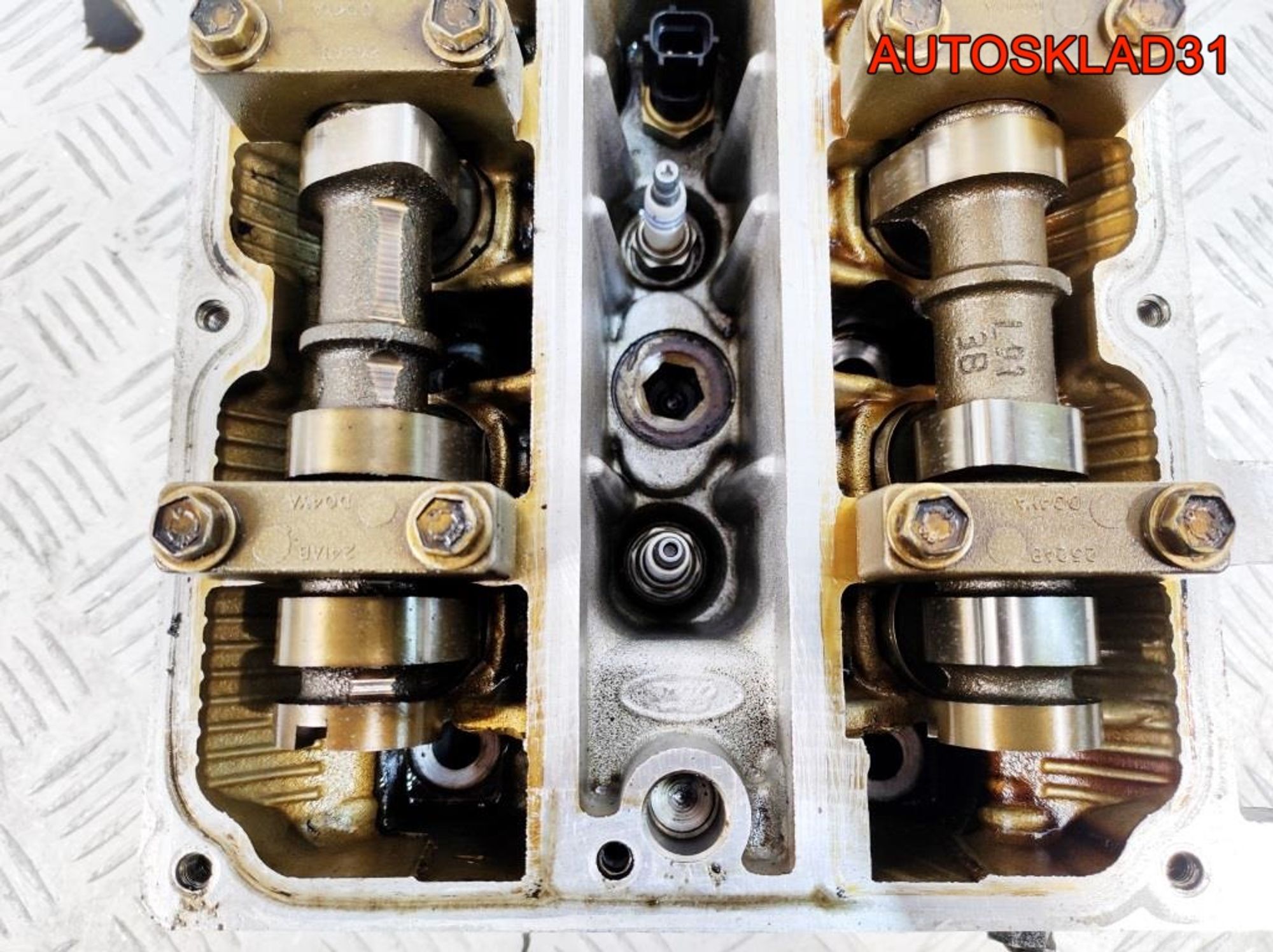 Головка блока Ford Focus 1 1,6 1N1G6090BA Бензин, 18000 рублей, Дубовое