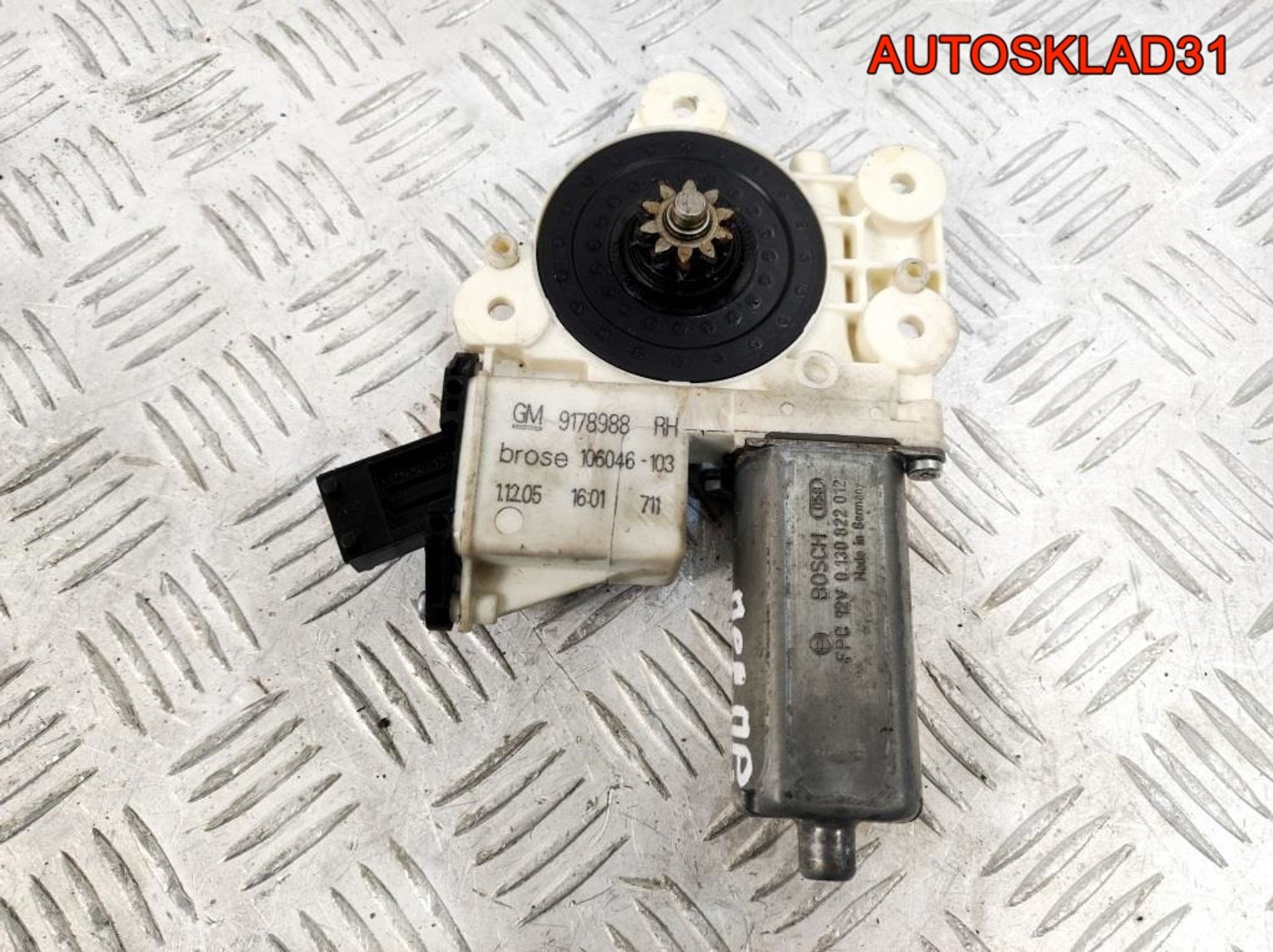 Моторчик стеклоподъемника Opel Vectra C 9178988, 900 рублей, Дубовое