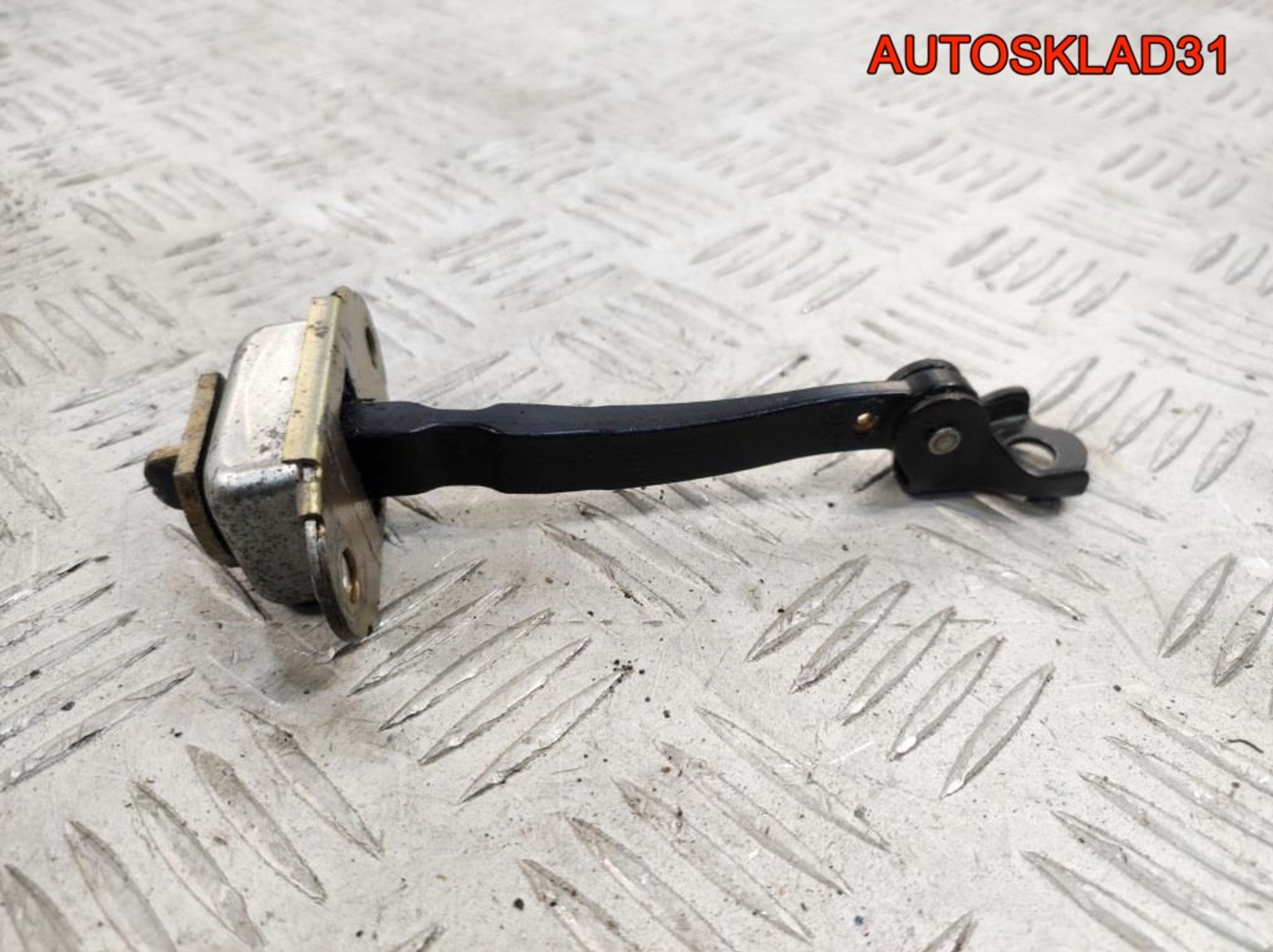 Ограничитель двери задней Nissan Note E11 824301U60A, 800 рублей, Дубовое