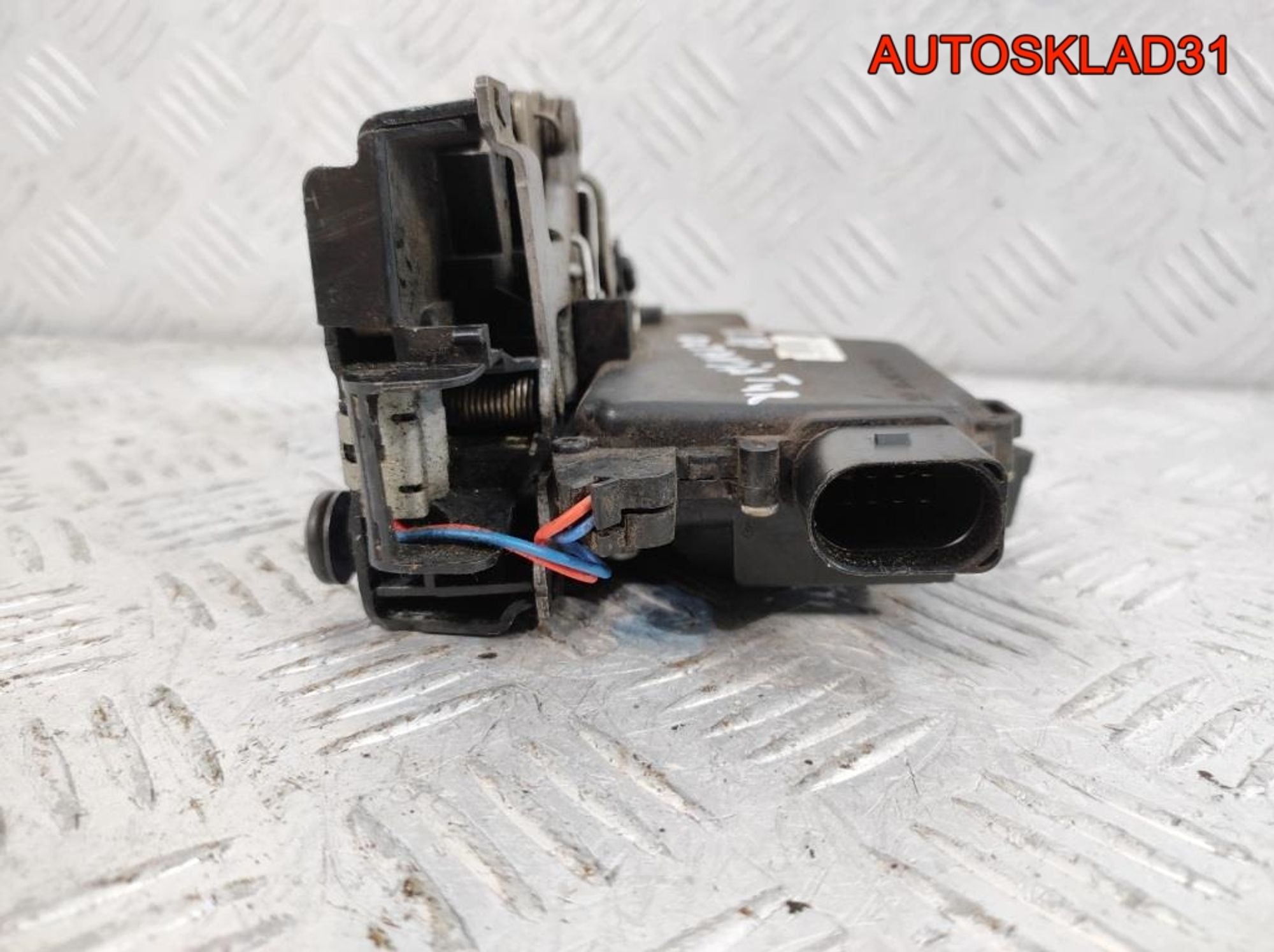 Замок двери передней правой Skoda Octavia A4 3B183016AD, 2200 рублей, Дубовое
