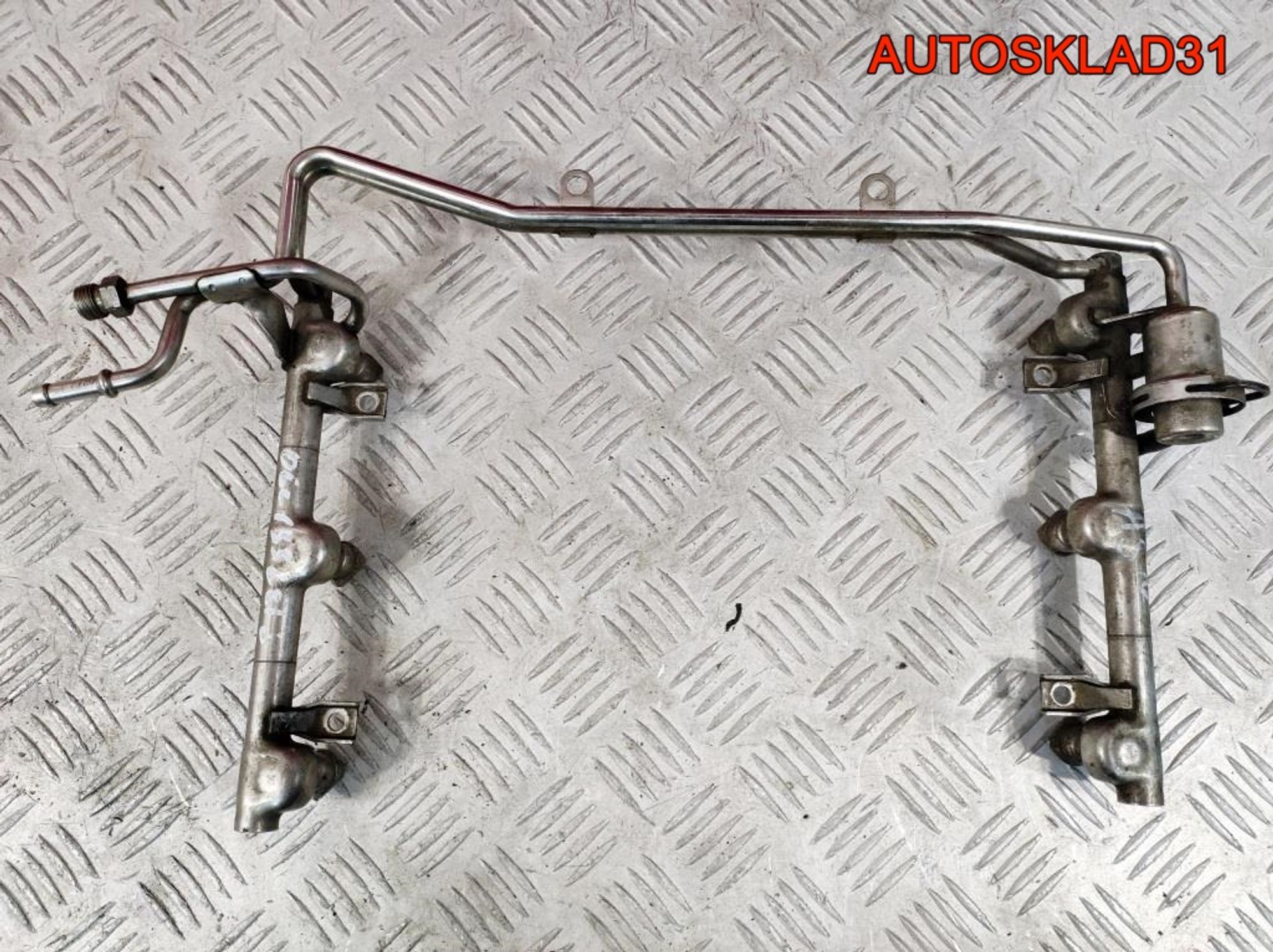 Рейка топливная Audi A6 C5 3,0 ASN 06C133681J, 1800 рублей, Дубовое