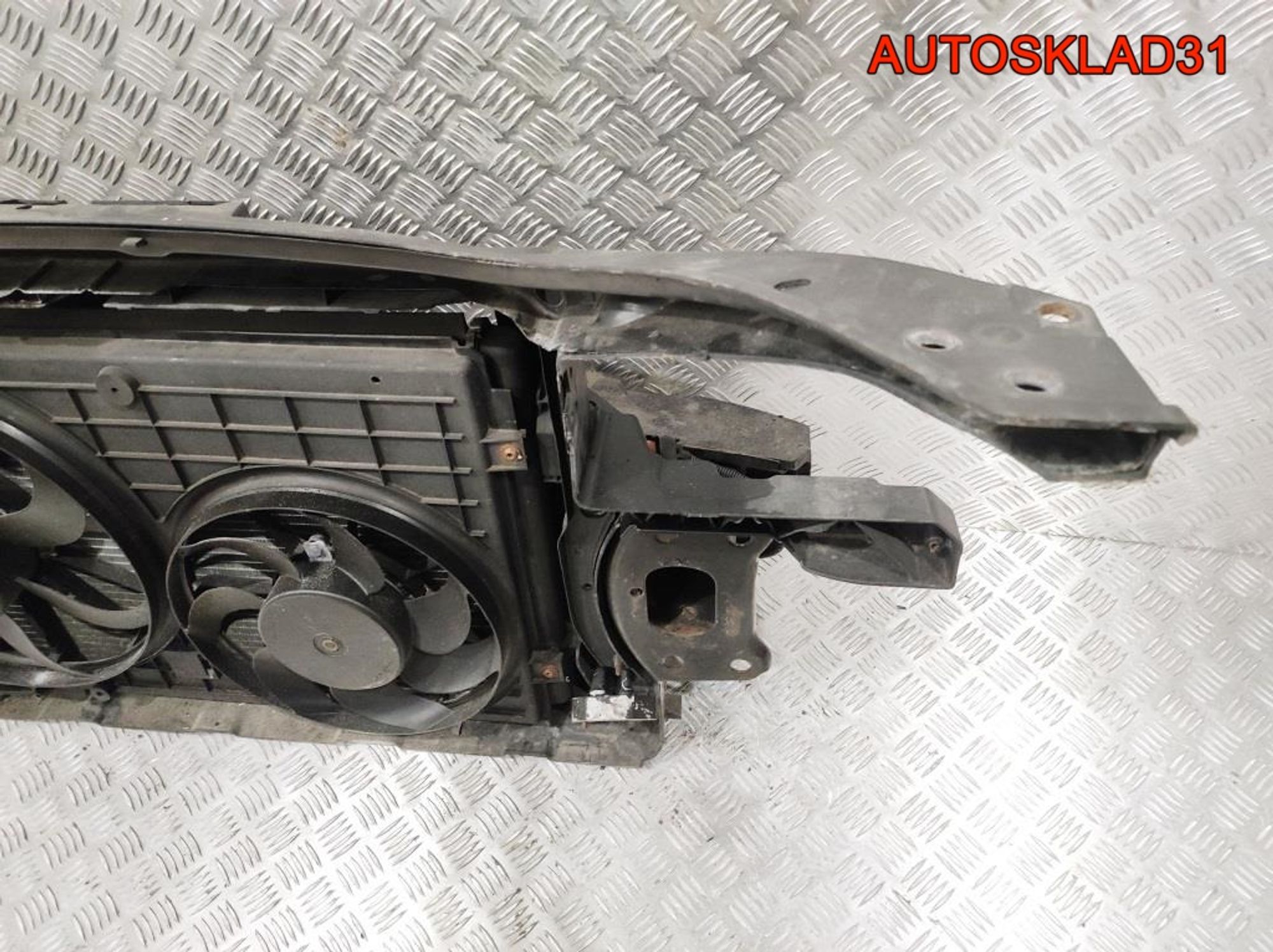 Панель передняя в сборе VW Golf 5 1K0805588S (Р), 28000 рублей, Дубовое