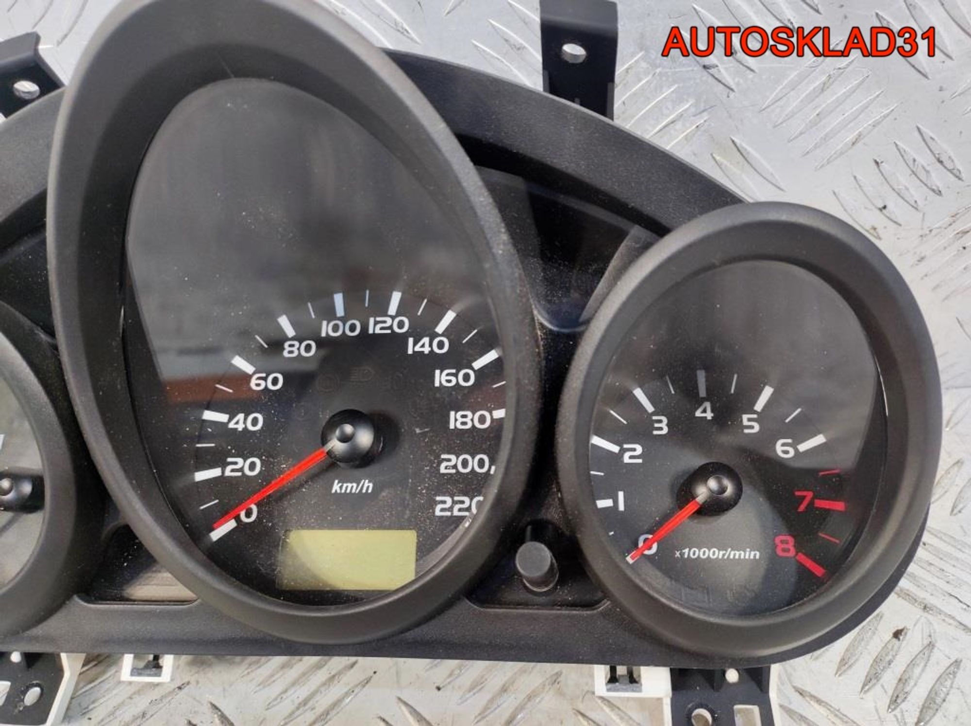 Панель приборов Mitsubishi Colt MR951770 Бензин, 2100 рублей, Дубовое