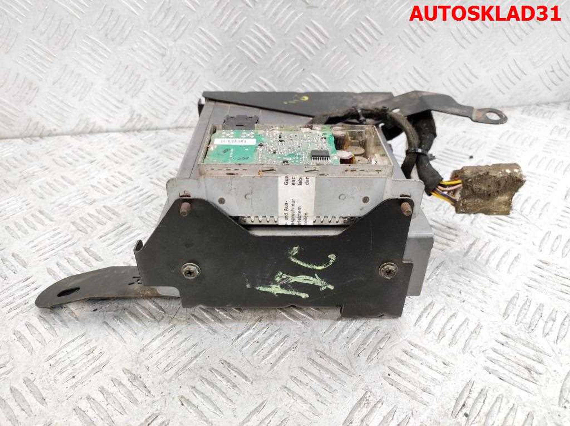 Проигрыватель CD/DVD Toyota Avensis 2 0866200840, 800 рублей, Дубовое