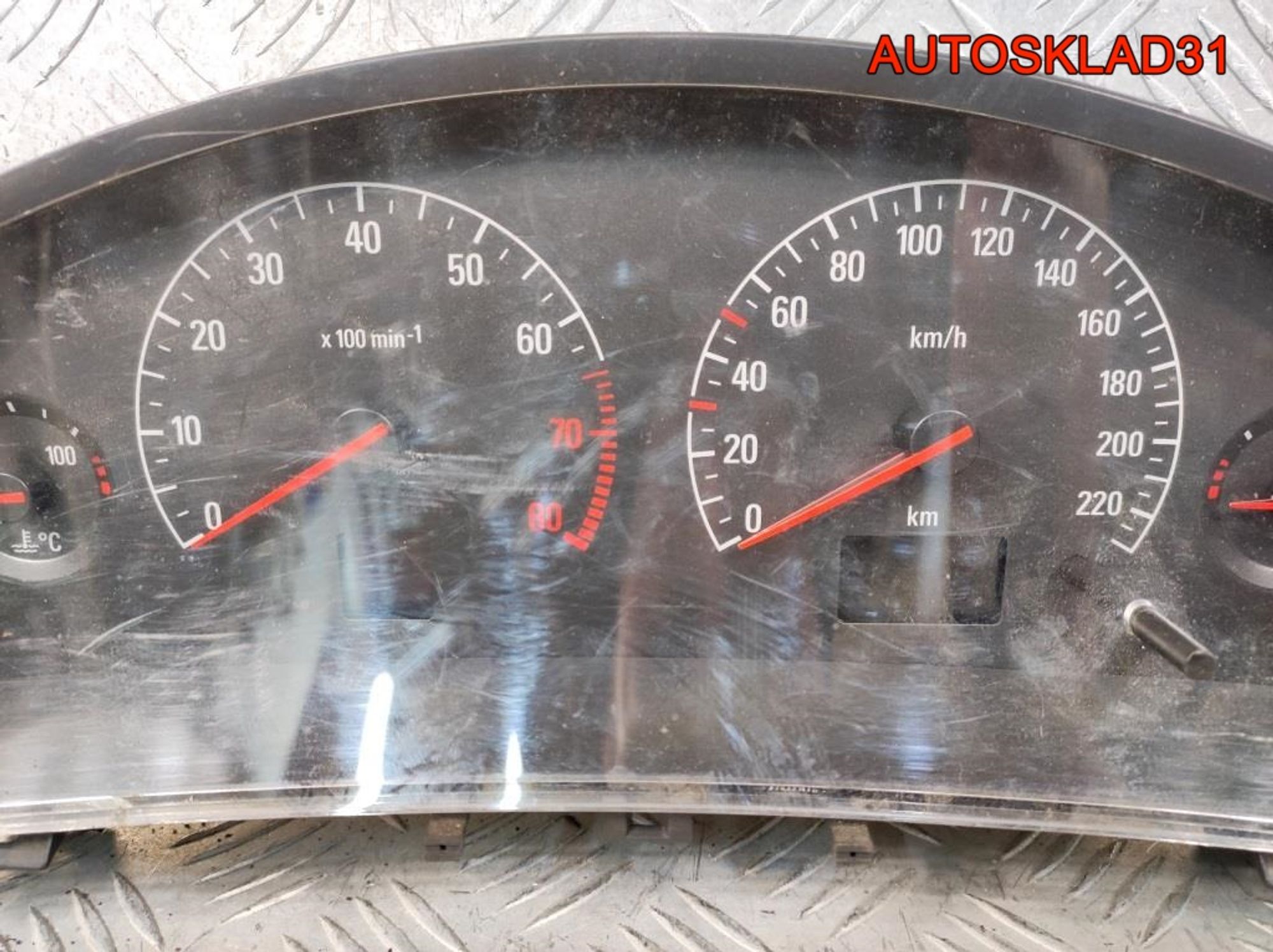 Панель приборов Opel Vectra C 2.2 Z22SE 09180273, 3200 рублей, Дубовое