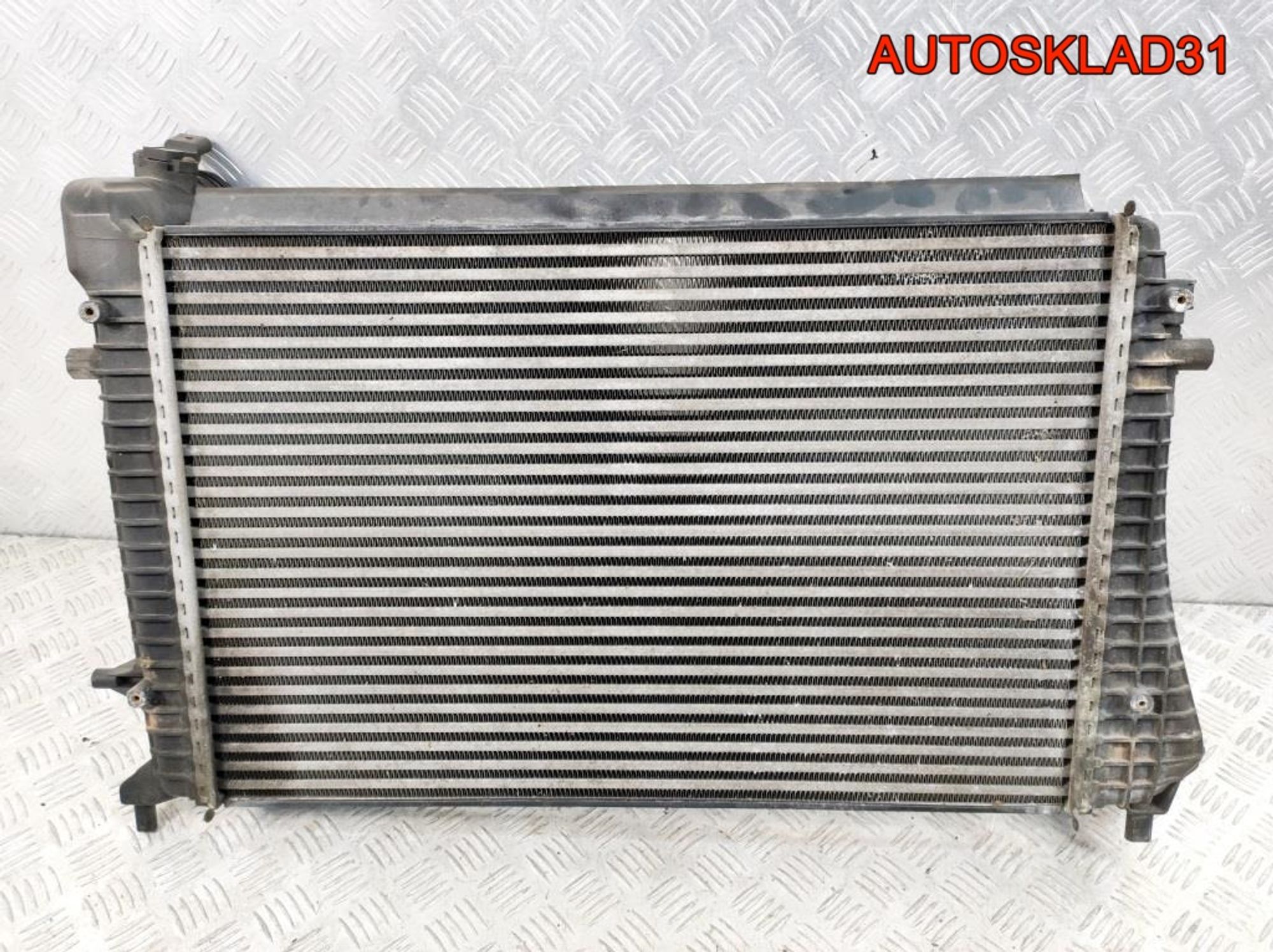 Интеркулер VW Passat B6 2,0 Дизель 3C0145803E, 4500 рублей, Дубовое