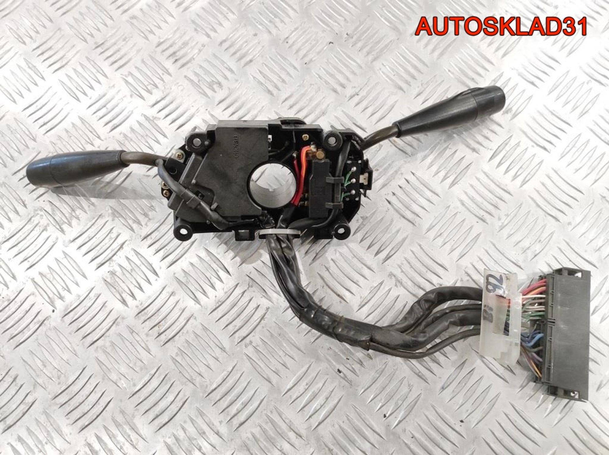 Переключатель подрулевой Toyota Corolla 7 843101A670, 1500 рублей, Дубовое