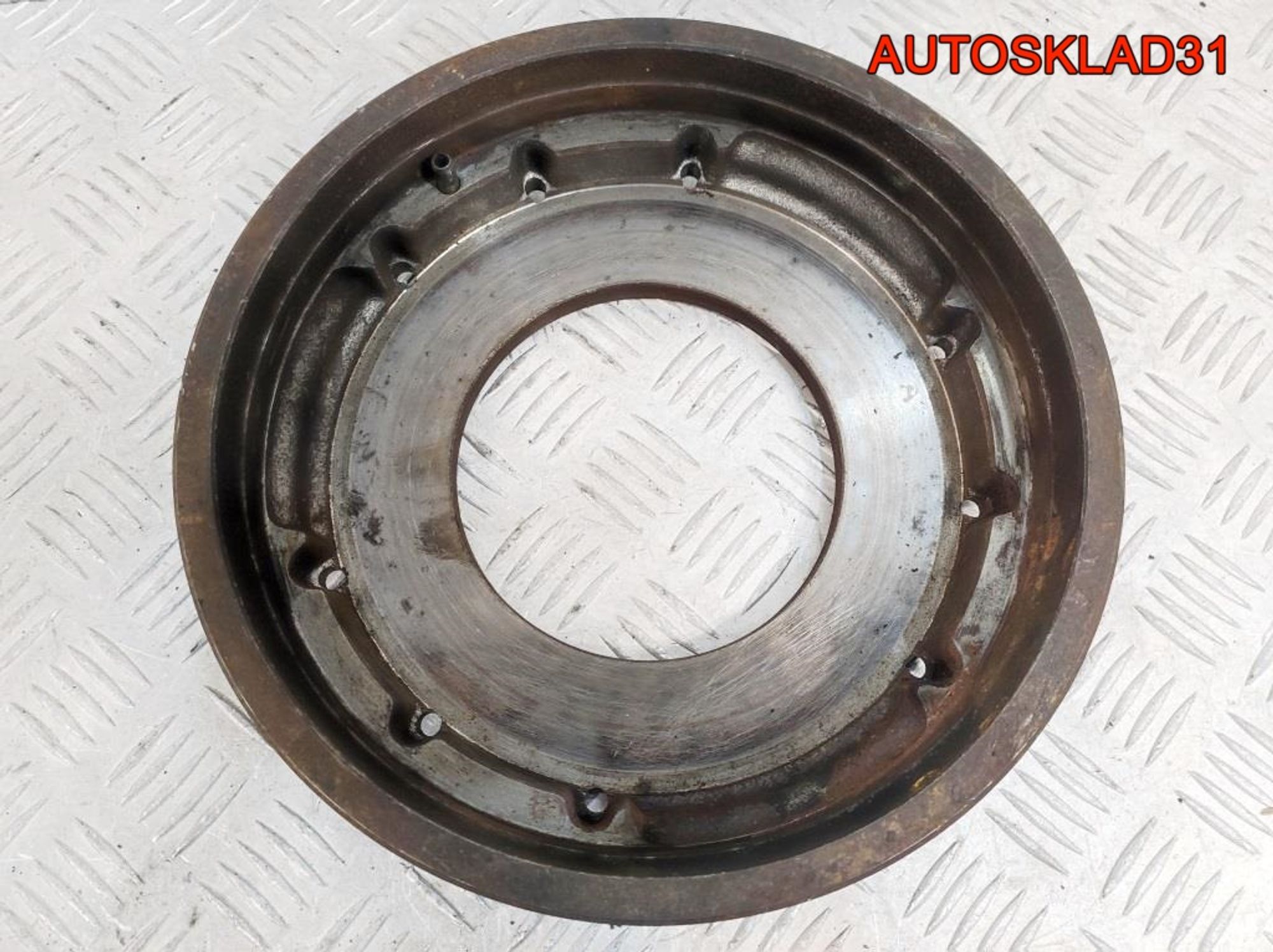 Комплект сцепления VW Golf 4 1,4 BCA 027105273D, 900 рублей, Дубовое