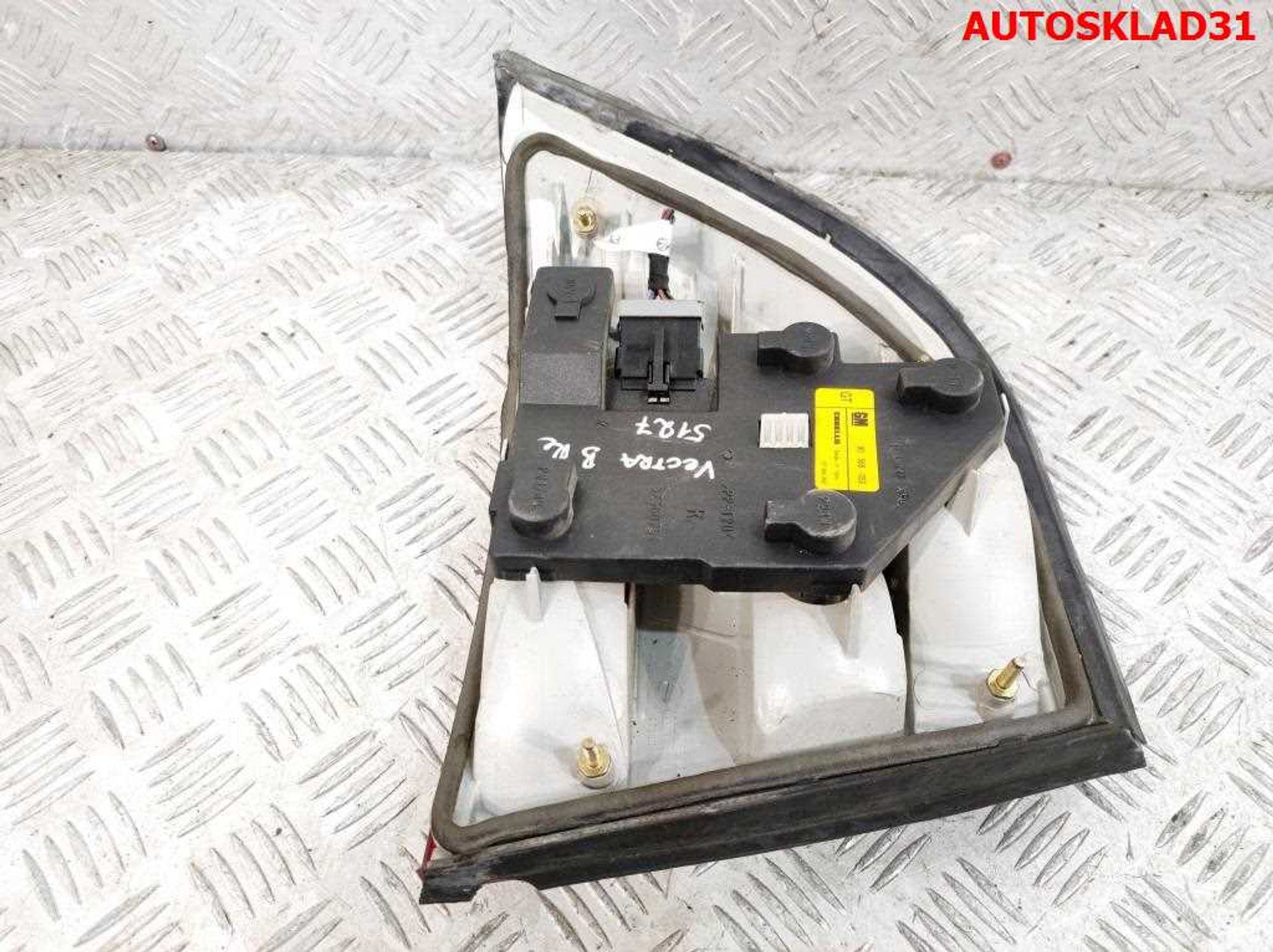 Фонарь задний правый Opel Vectra B Седан 37360748 Дорест, 1500 рублей, Дубовое