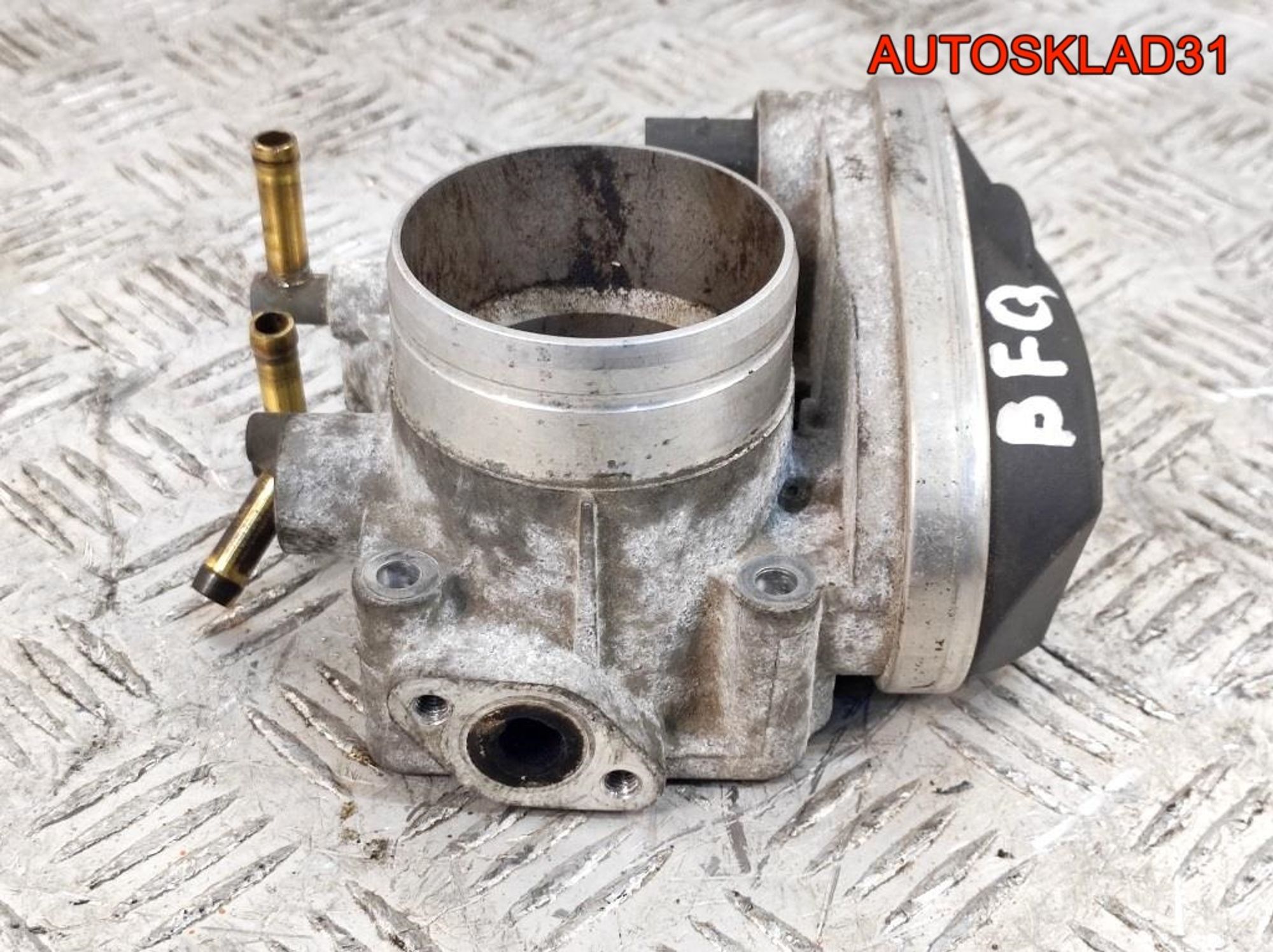 Заслонка дроссельная VW Golf 4 1,6 BFQ 06A133062N, 4000 рублей, Дубовое