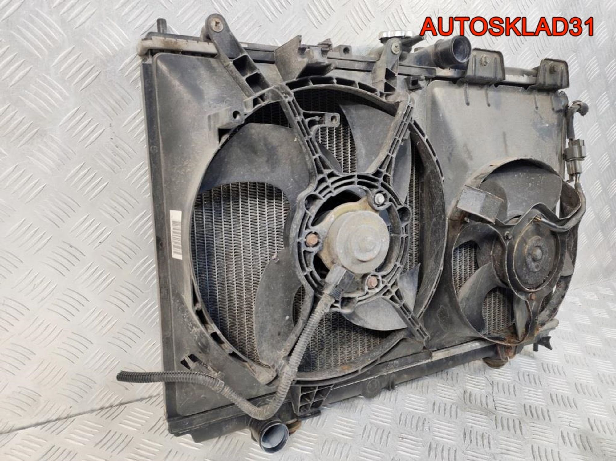 Кассета радиаторов в сборе Mitsubishi Carisma DA 1,8 бензин 4G93, 5000 рублей, Дубовое