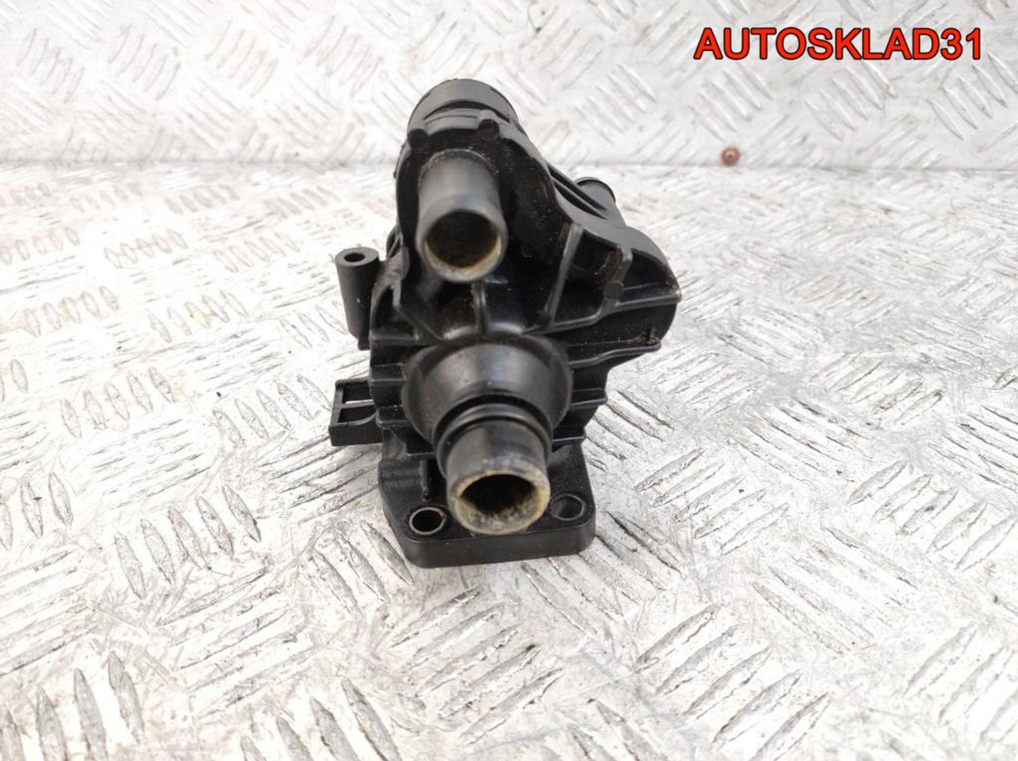 Корпус термостата Ford Focus 2 1,6 Дизель 9647767180, 1000 рублей, Дубовое