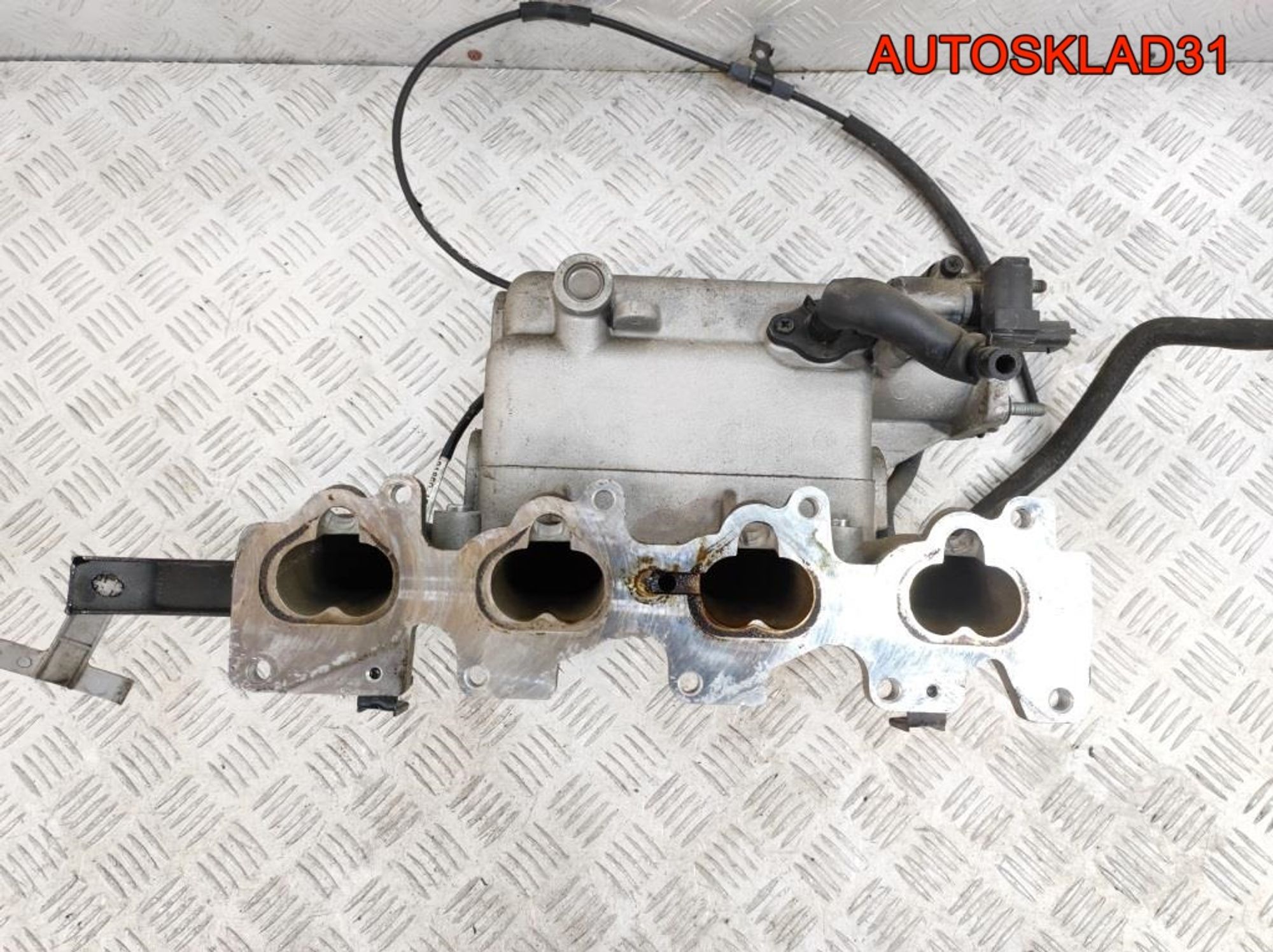 Коллектор впускной Kia Sportage 2 2.0 G4GC Бензин, 900 рублей, Дубовое