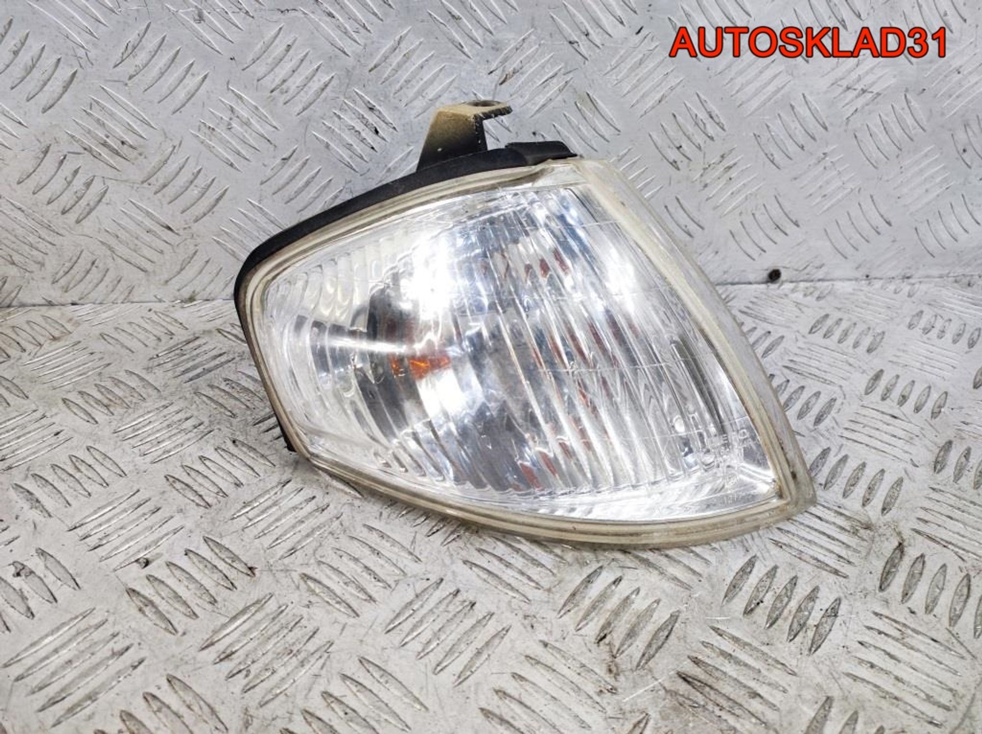 Указатель поворота правый белый Mazda 323 BJ, 700 рублей, Дубовое