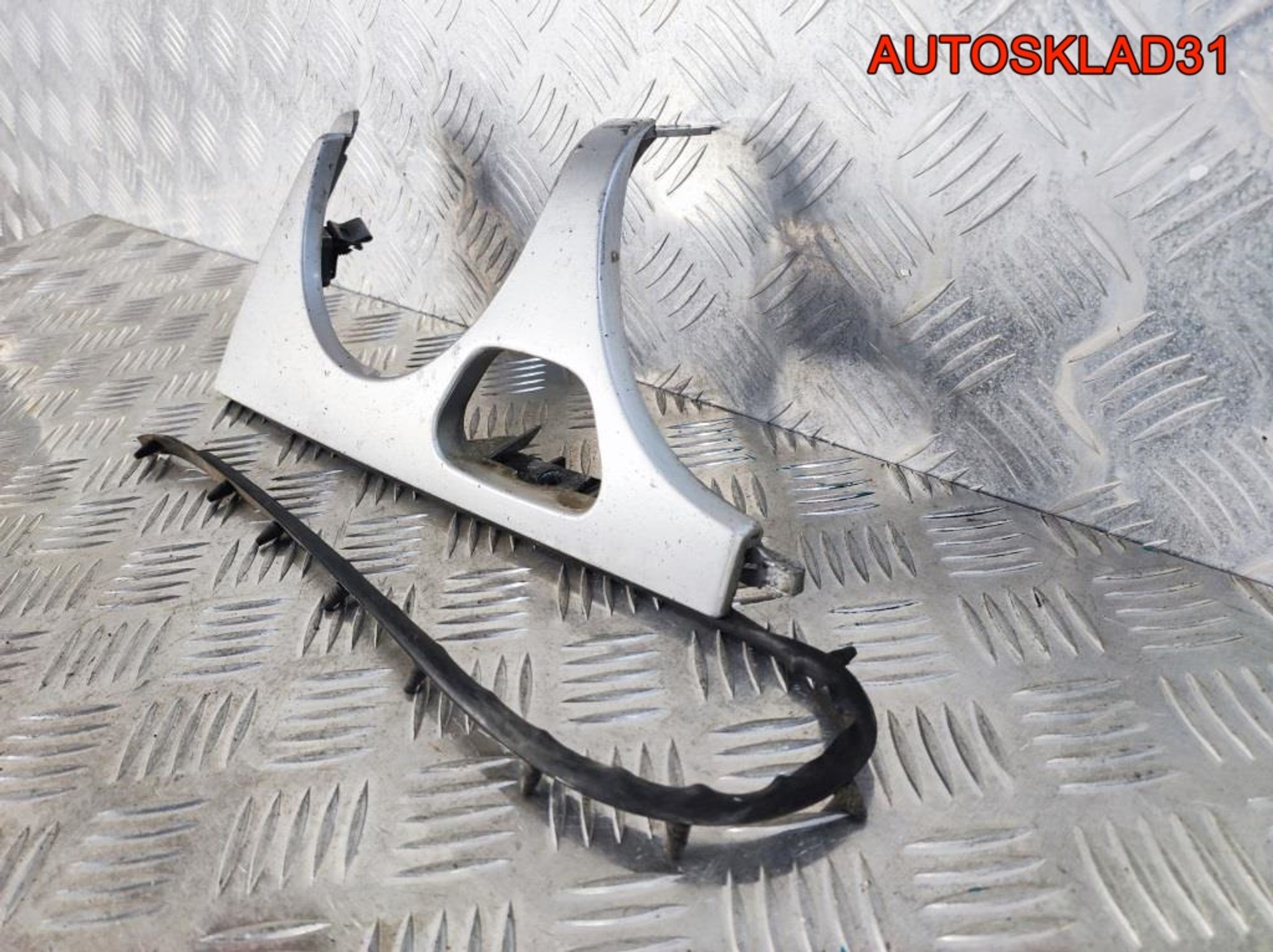 Планка под фару левая Mercedes W210 A2108200312, 1300 рублей, Дубовое