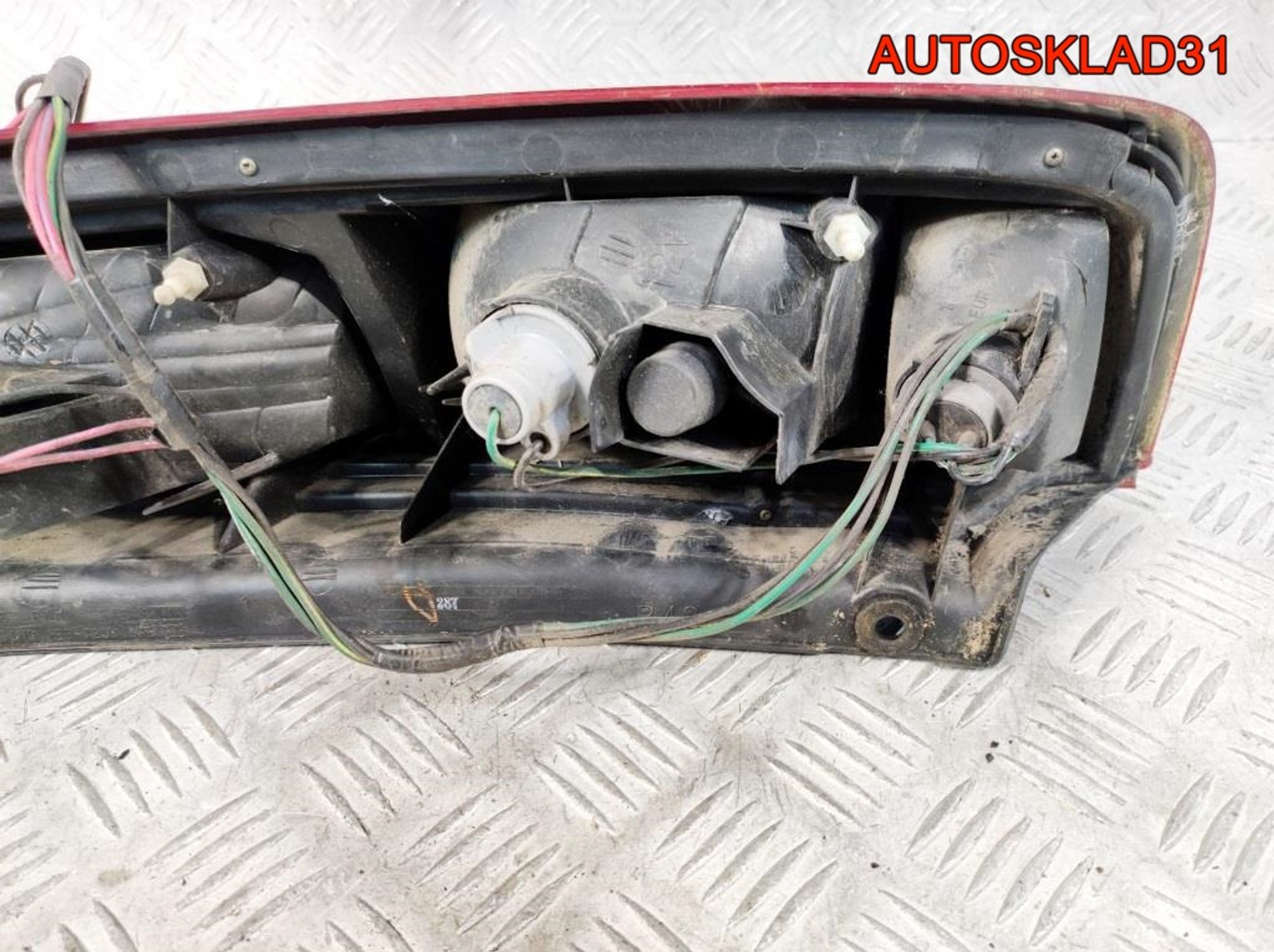 Фонарь задний левый Nissan X-Trail T30 26555EQ025, 3200 рублей, Дубовое