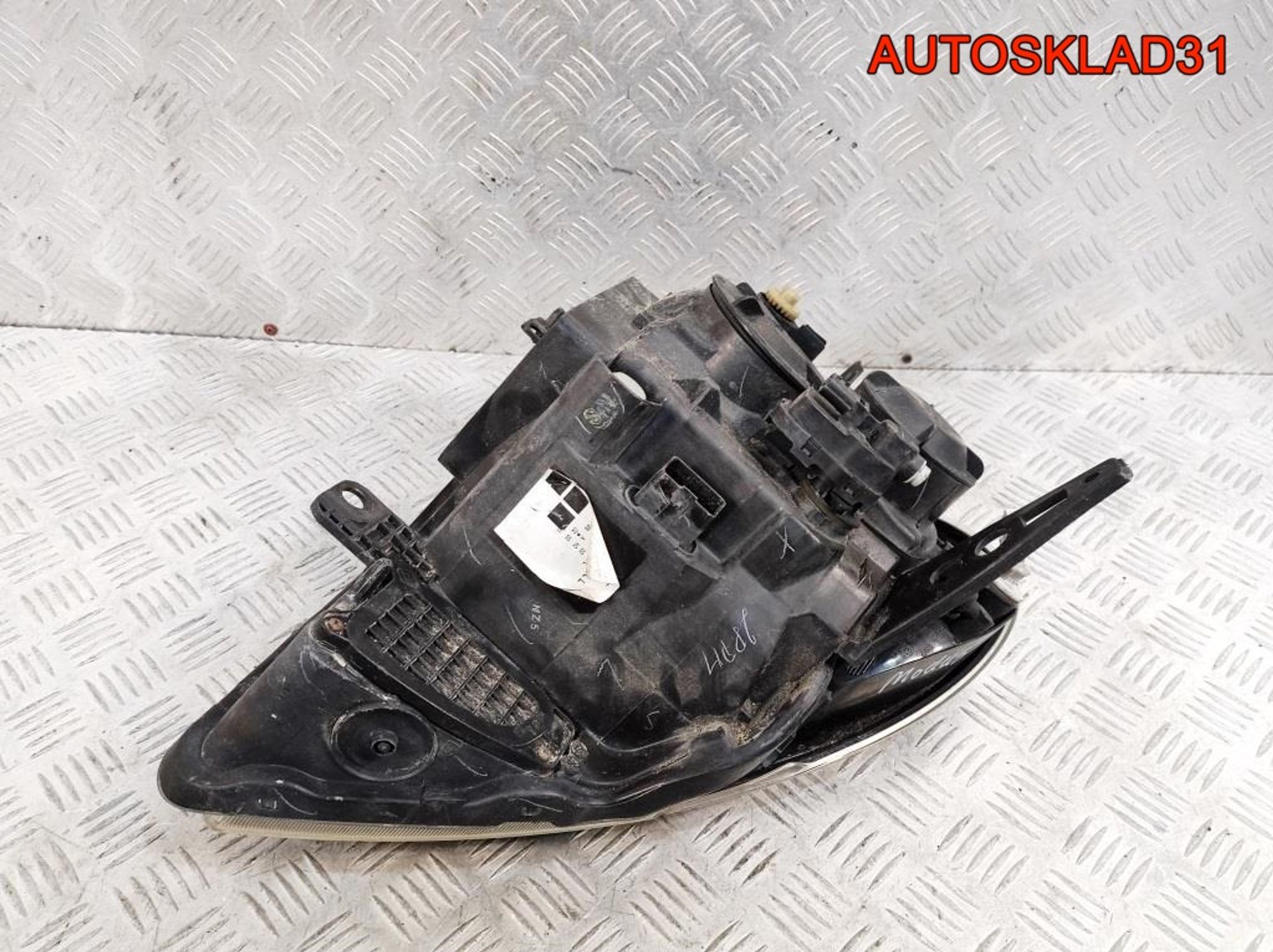 Фара левая Renault Modus 8200613074, 3600 рублей, Дубовое