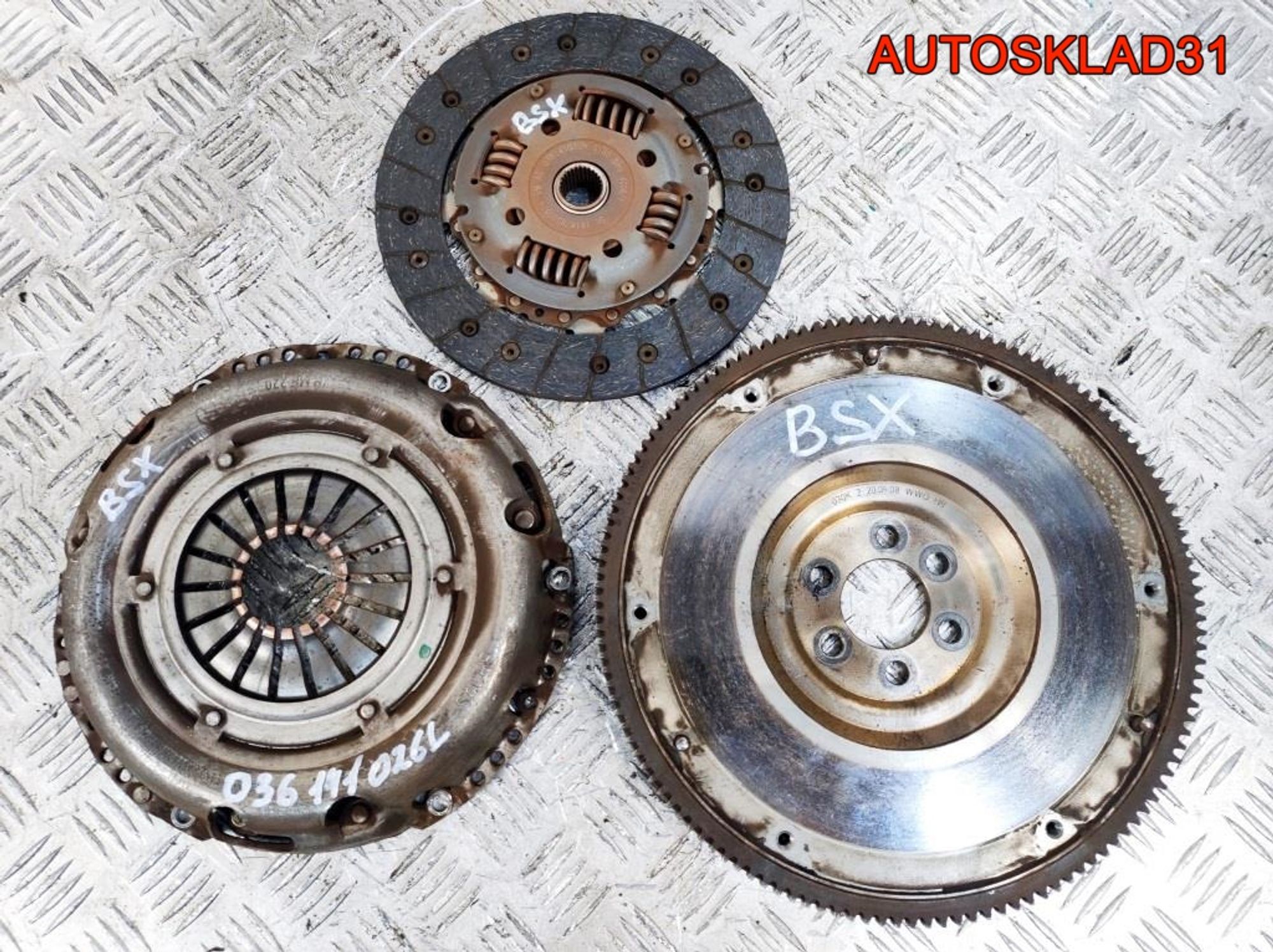 Комплект сцепления VW Touran 2,0 BSX 030105271M, 6300 рублей, Дубовое