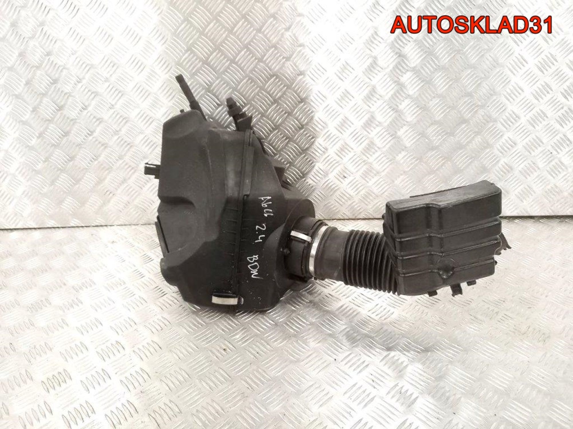 Корпус воздушного фильтра Audi A6 C6 4F0133835E, 2300 рублей, Дубовое