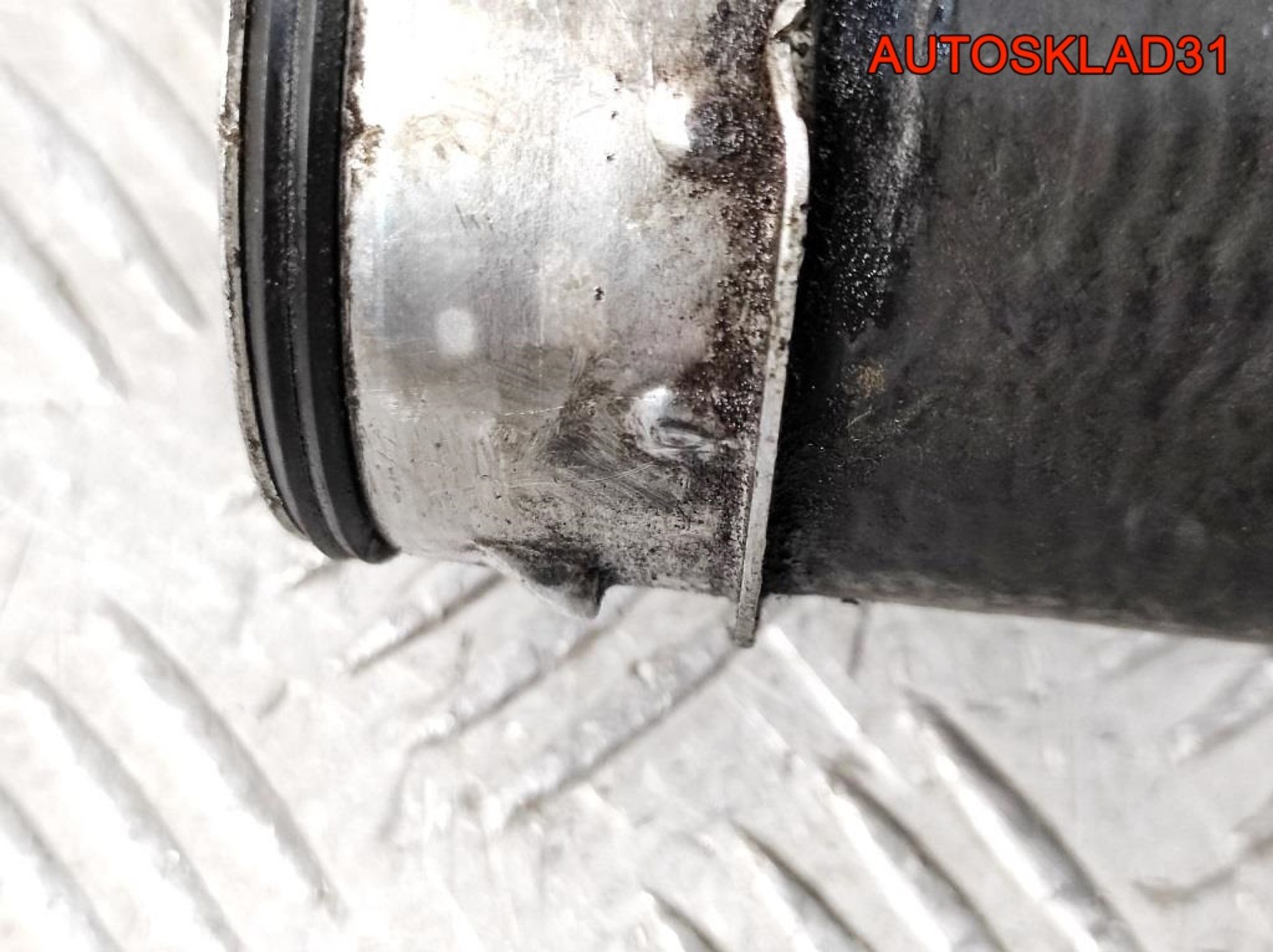 Патрубок интеркулера VW Passat B6 1,9 Дизель 1K0145838C, 1500 рублей, Дубовое