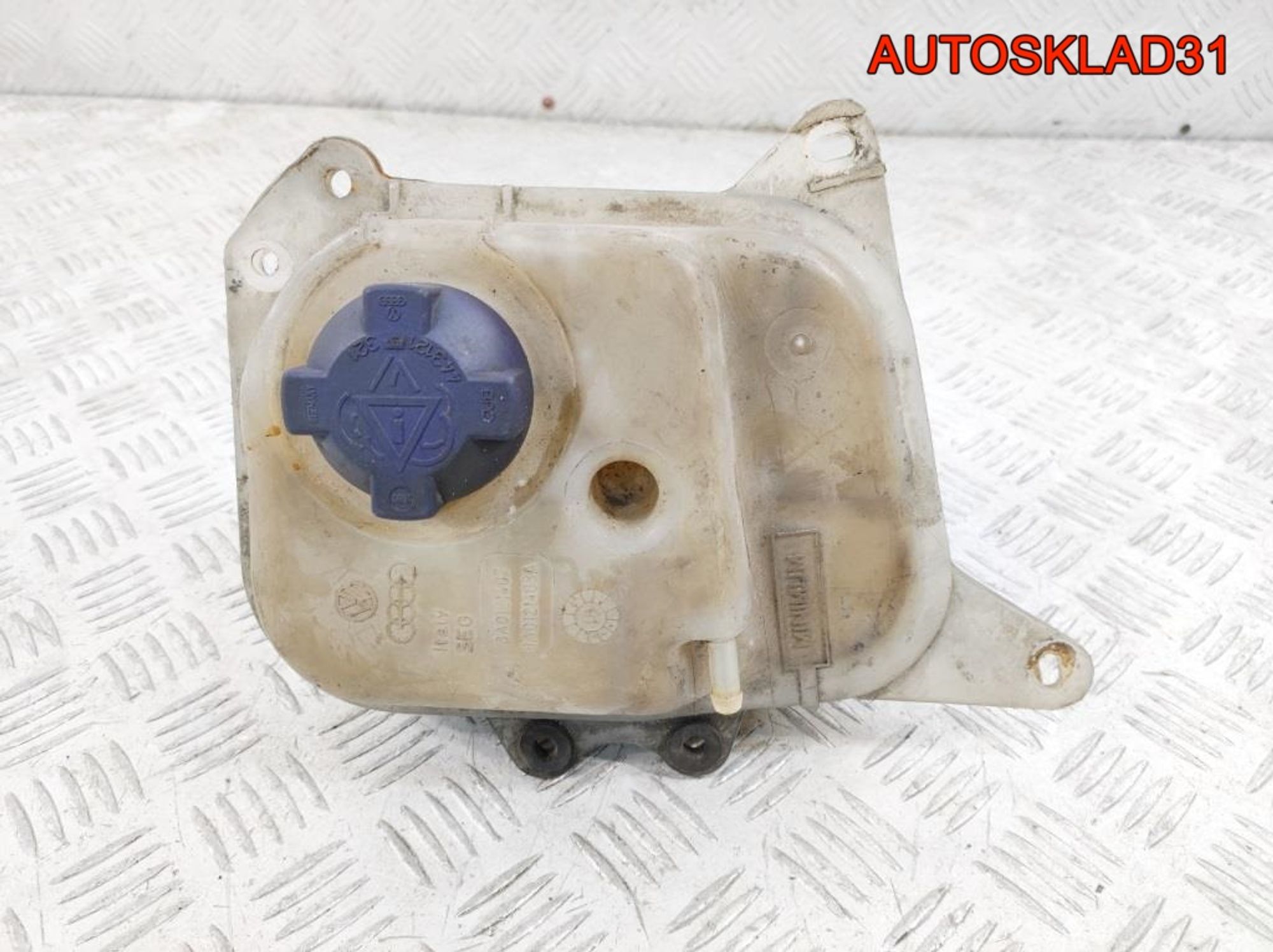 Бачок расширительный Audi 100 C3 8A0121403A, 1000 рублей, Дубовое