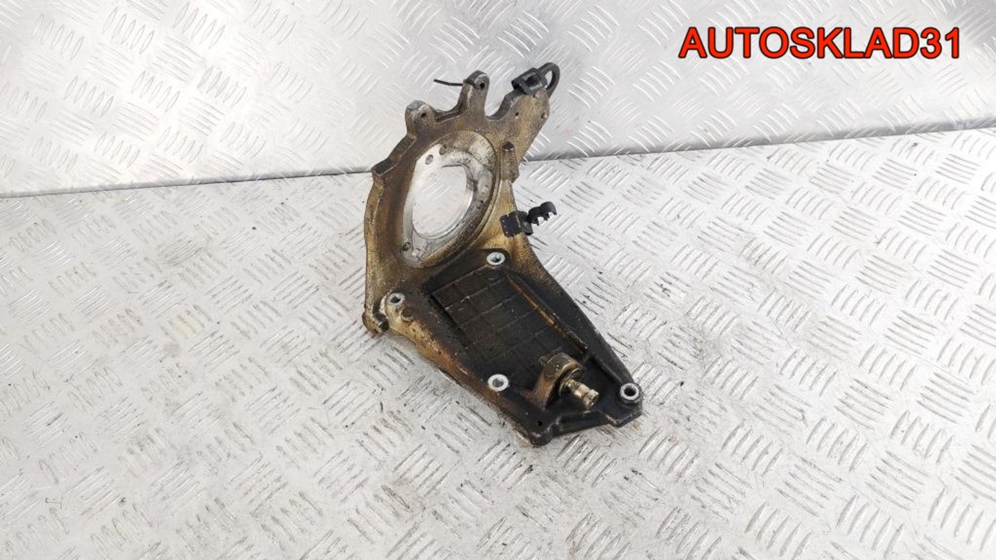 Кронштейн ТНВД Peugeot 206 1,9 PSA WJY 10DXFR 9625176310, 1000 рублей, Дубовое
