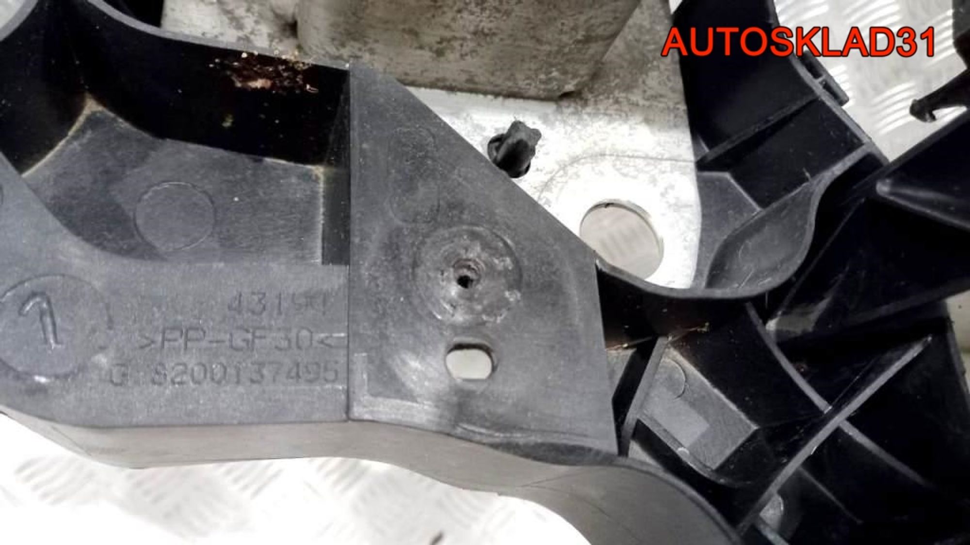 Панель передняя Renault Scenic 2 8200140478, 8000 рублей, Дубовое