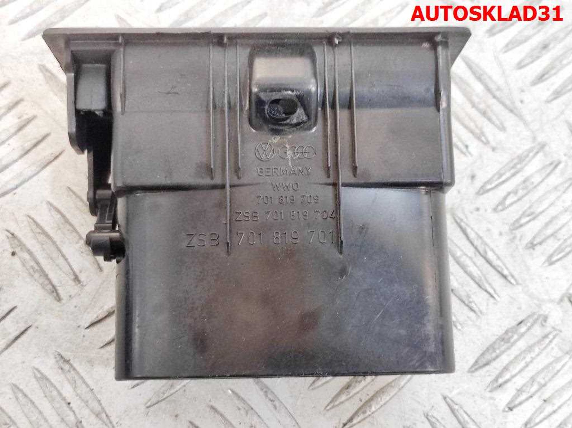 Дефлектор воздушный VW Transporter T4 701819701, 600 рублей, Дубовое
