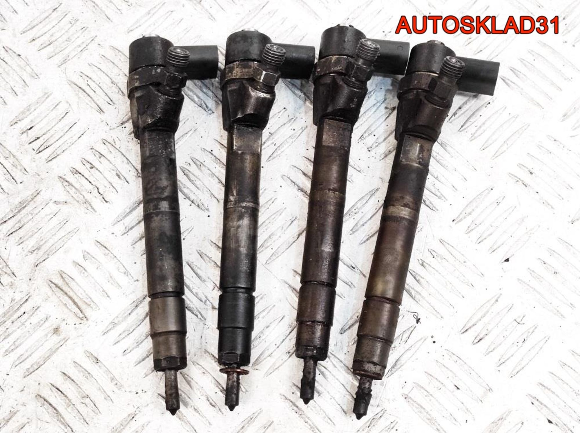 Форсунка топливная Mercedes W210 2,2 OM611 A6110700687, 7500 рублей, Дубовое