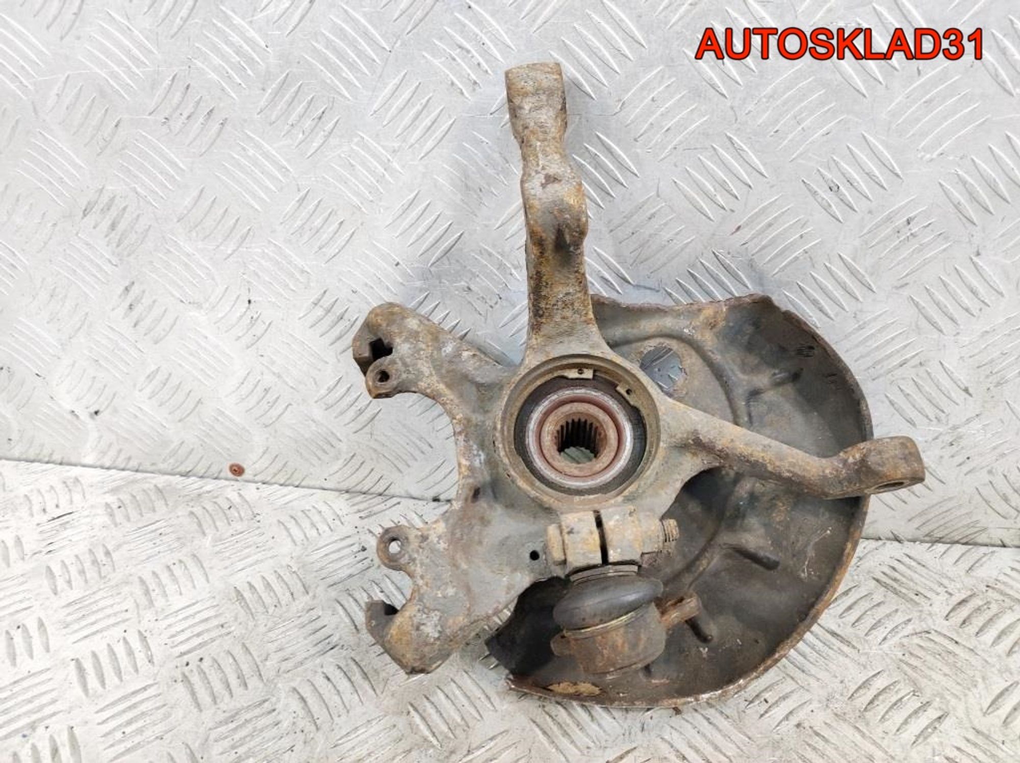 Кулак поворотный передний правый VW Golf 3 191407256C, 1400 рублей, Дубовое