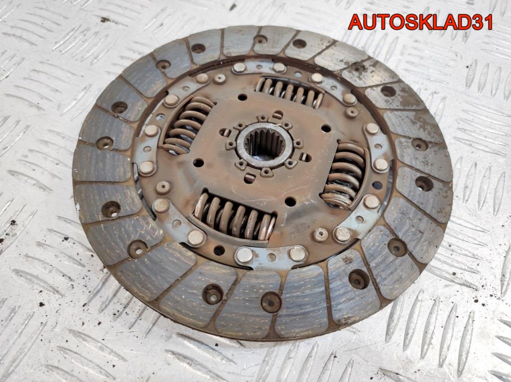 Маховик в сборе со сцеплением VW Lupo 1.0 AHT 047141025A, 1800 рублей, Дубовое