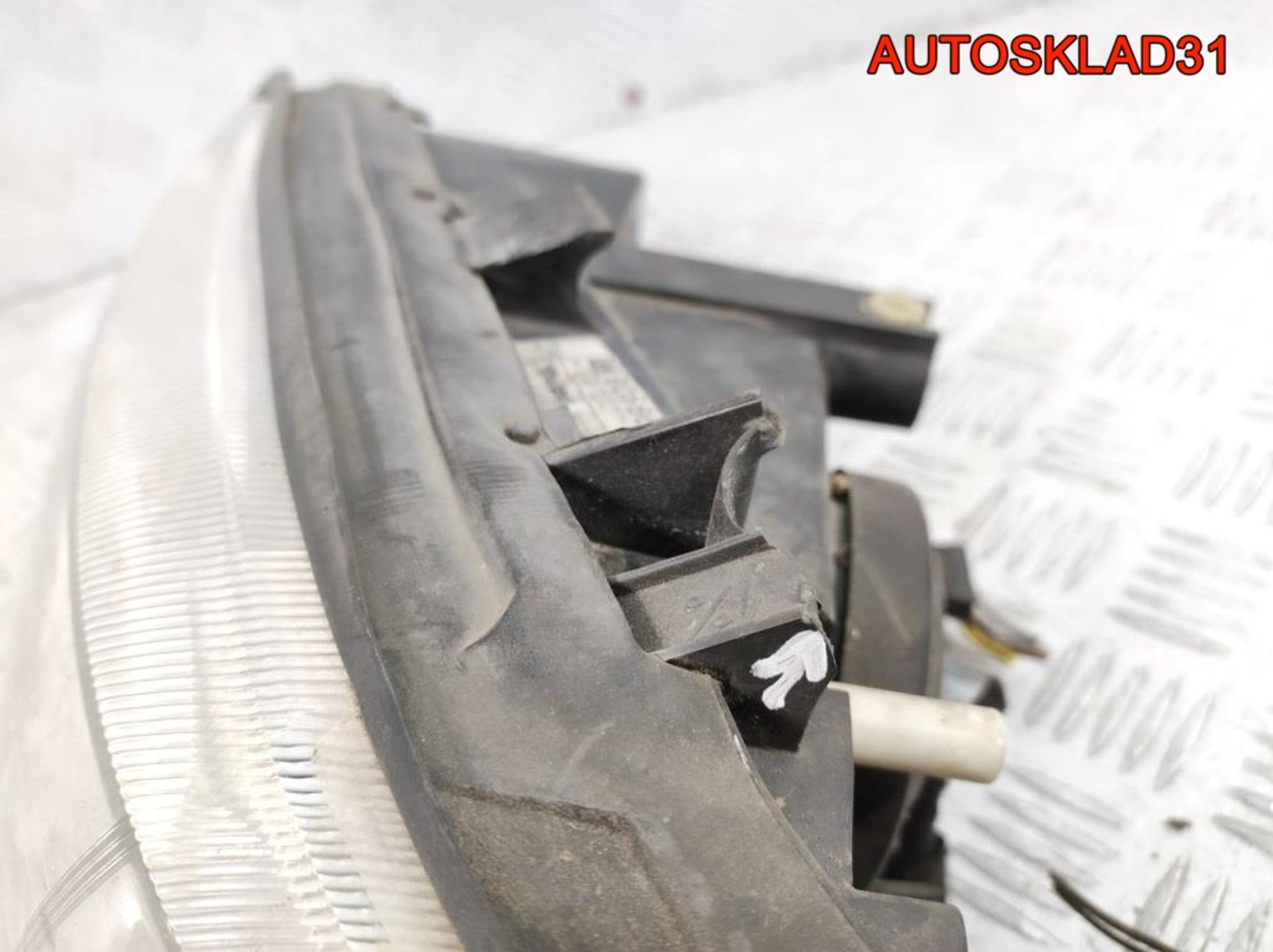 Фара левая Дефект Opel Vectra B 90586844 Рестайлинг, 3500 рублей, Дубовое