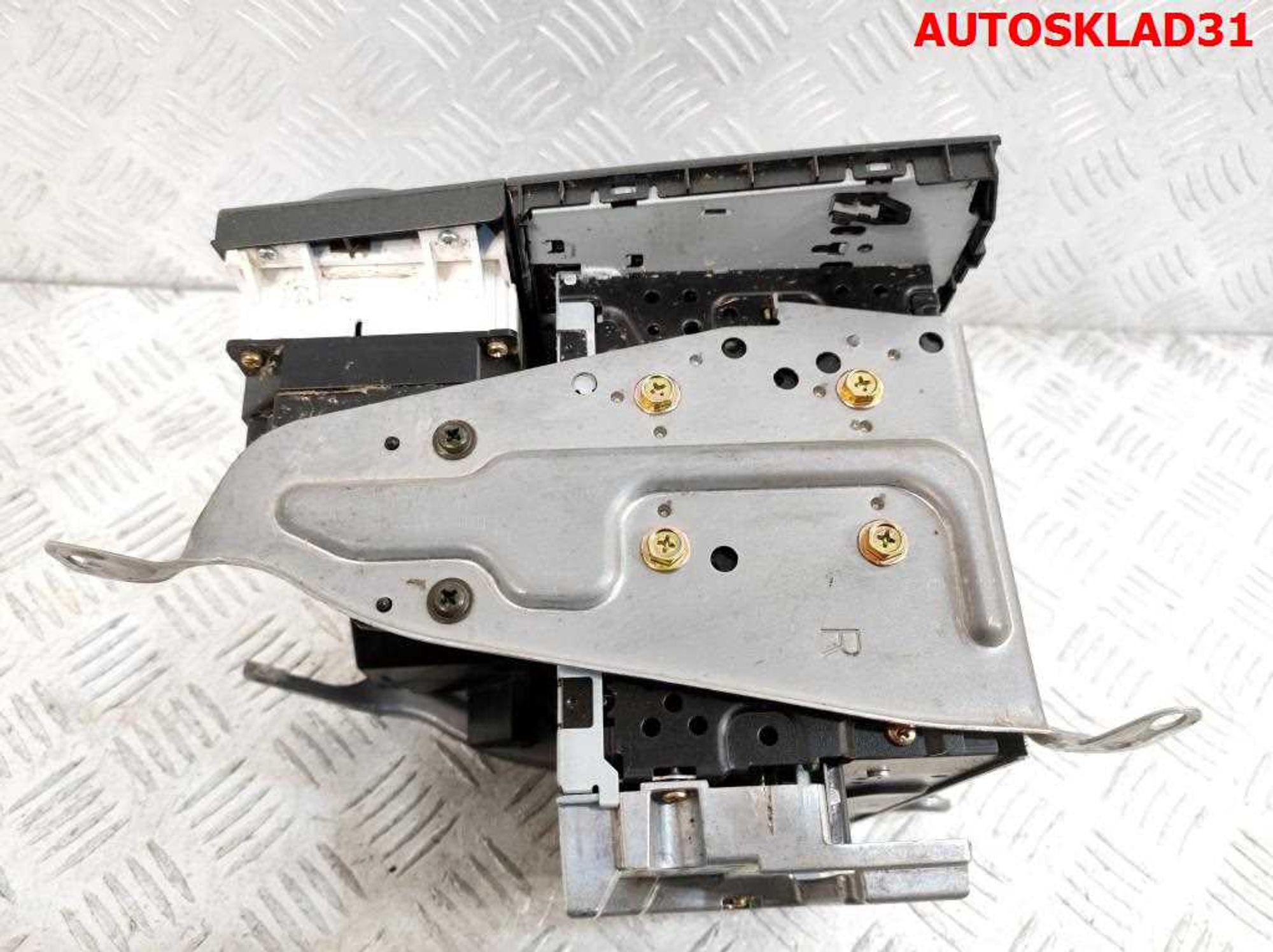 Магнитола с блоком управления кондиционера Toyota Avensis 2 8612005070, 2500 рублей, Дубовое