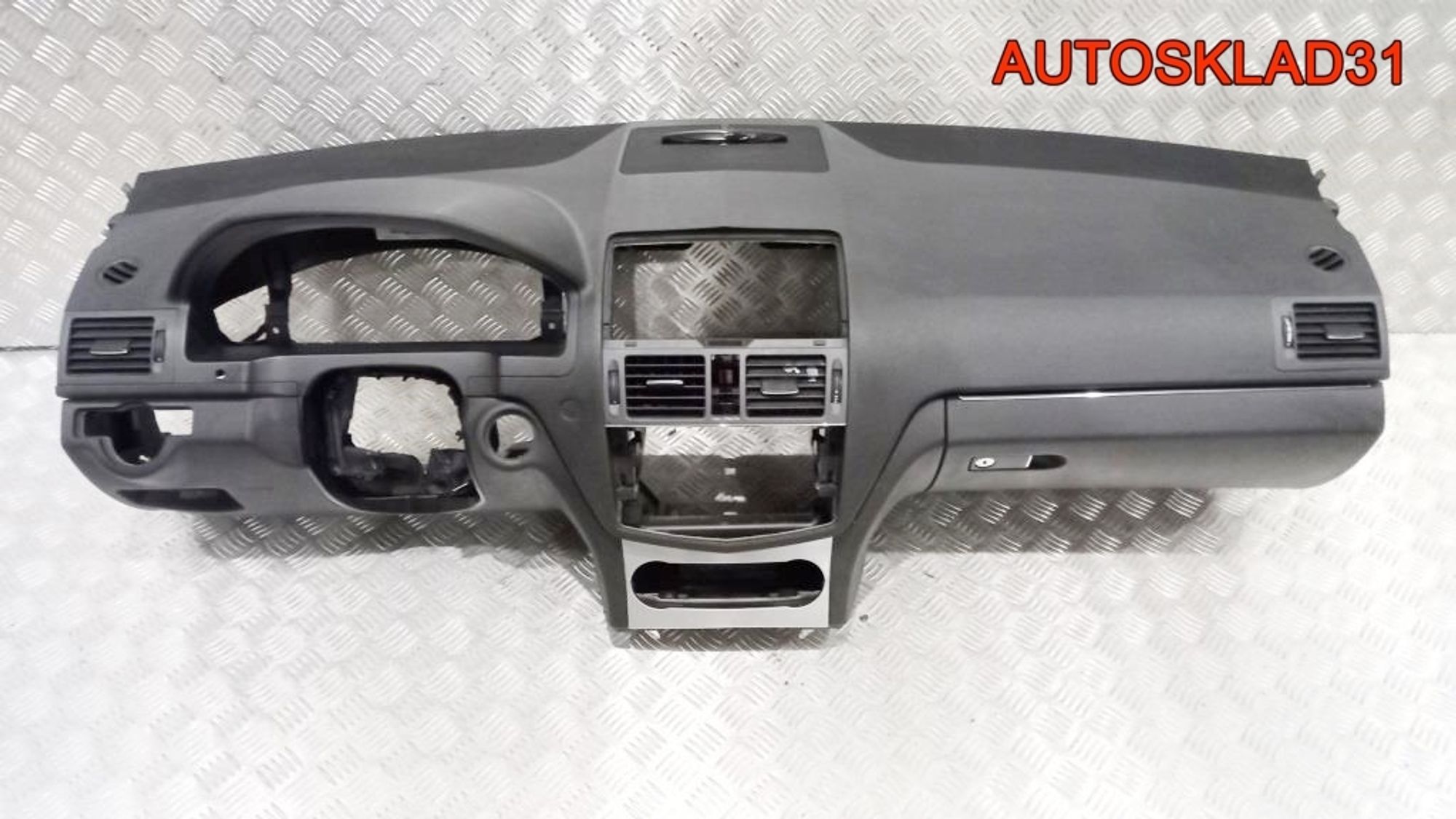 Торпедо Голое Mercedes-Benz W204 A2046803787, 28000 рублей, Дубовое