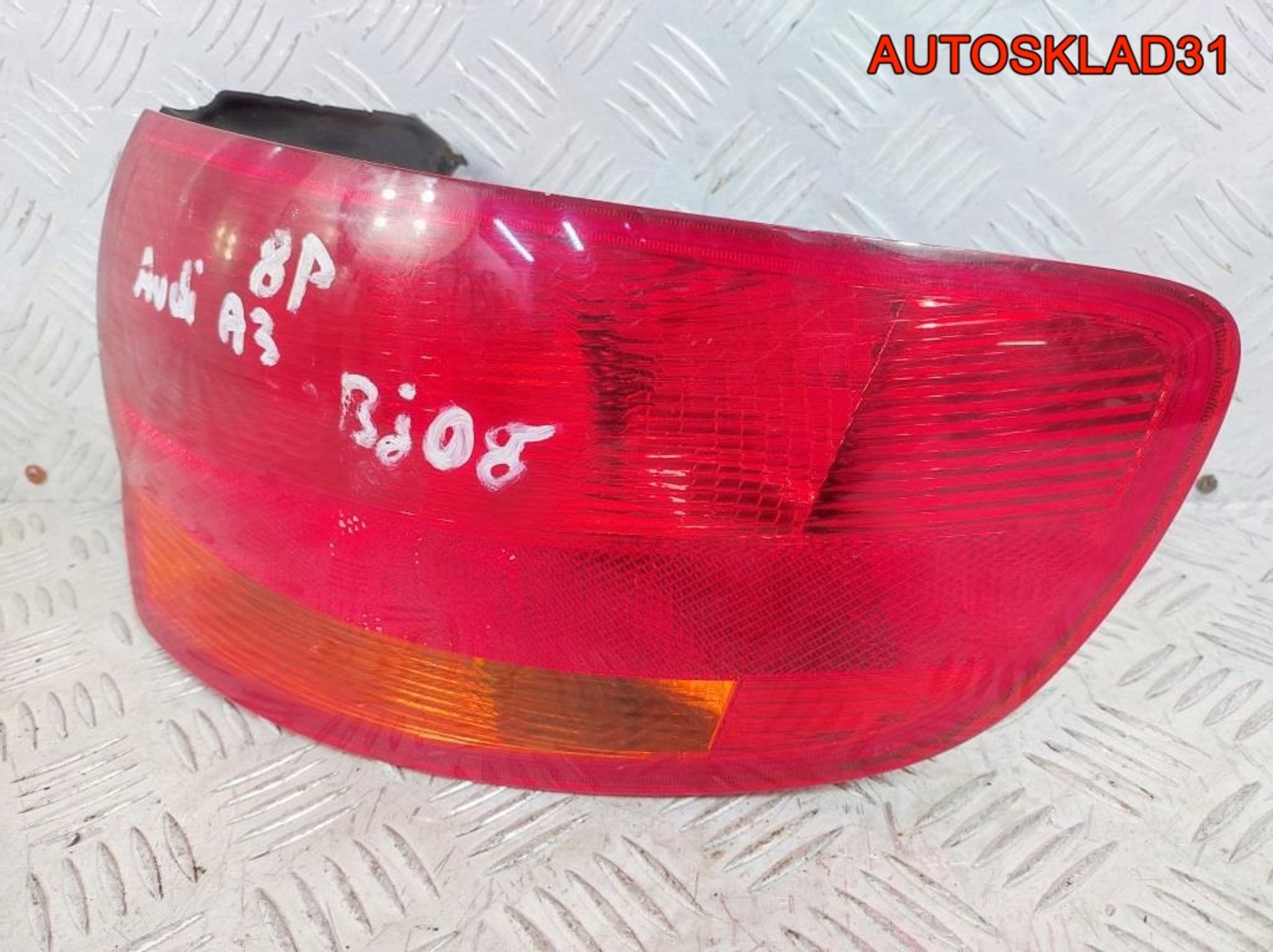 Фонарь задний наружный правый Audi A3 8P4945096C, 2500 рублей, Дубовое