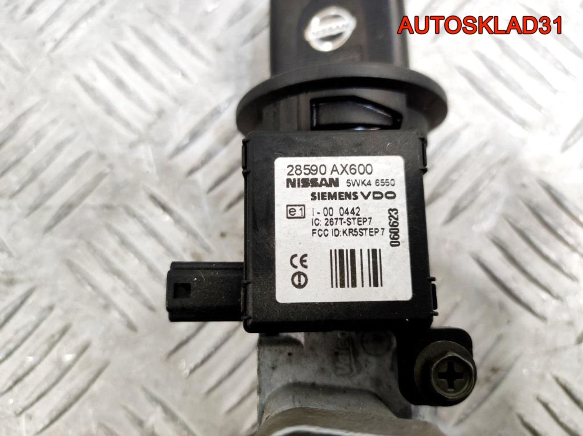 Замок зажигания МКПП Nissan Note E11 D87009U00A, 2000 рублей, Дубовое