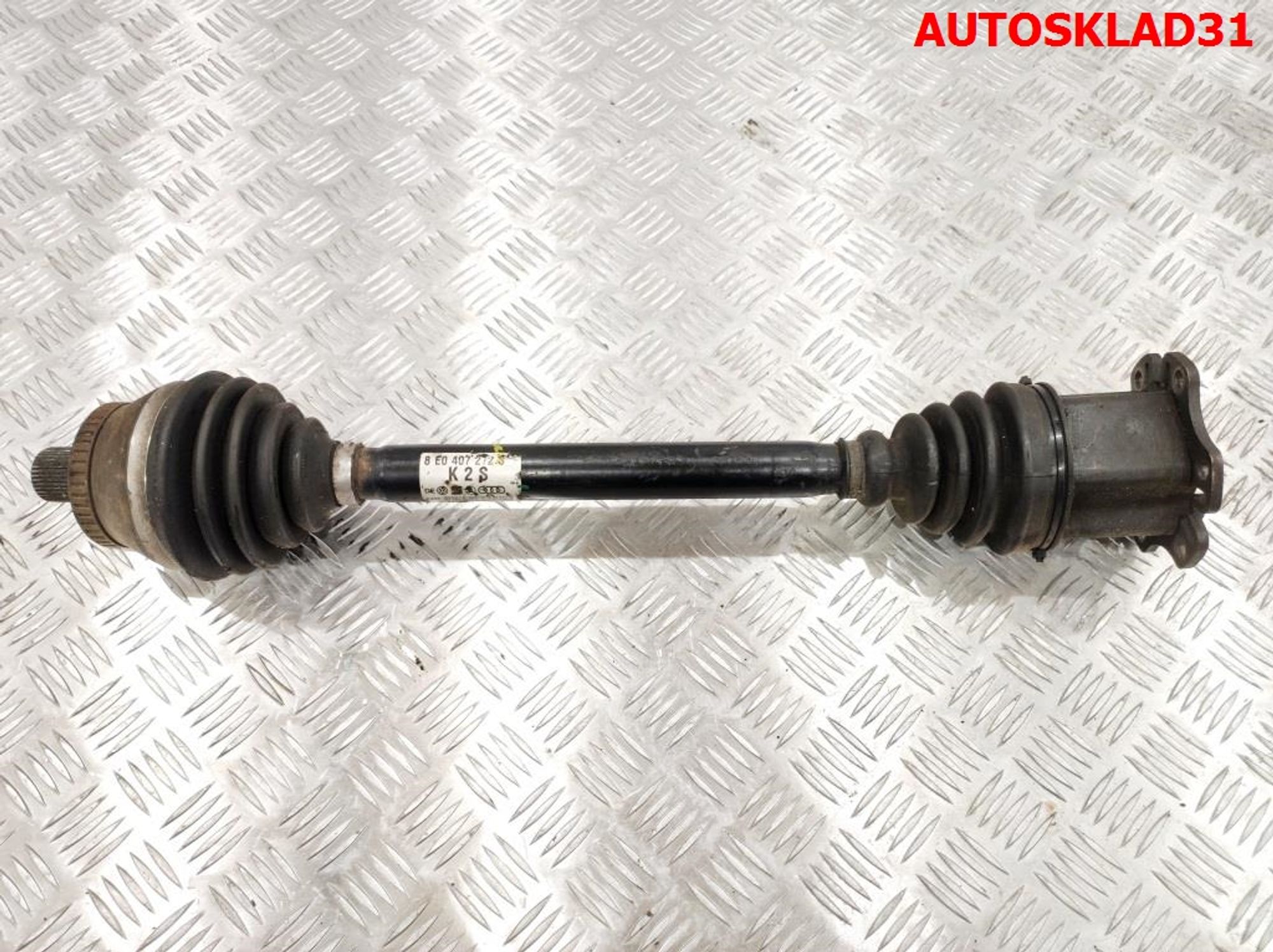 Полуось передняя правая Audi A4 B6 8E0407272S 3,0 Бензин МКПП, 5000 рублей, Дубовое
