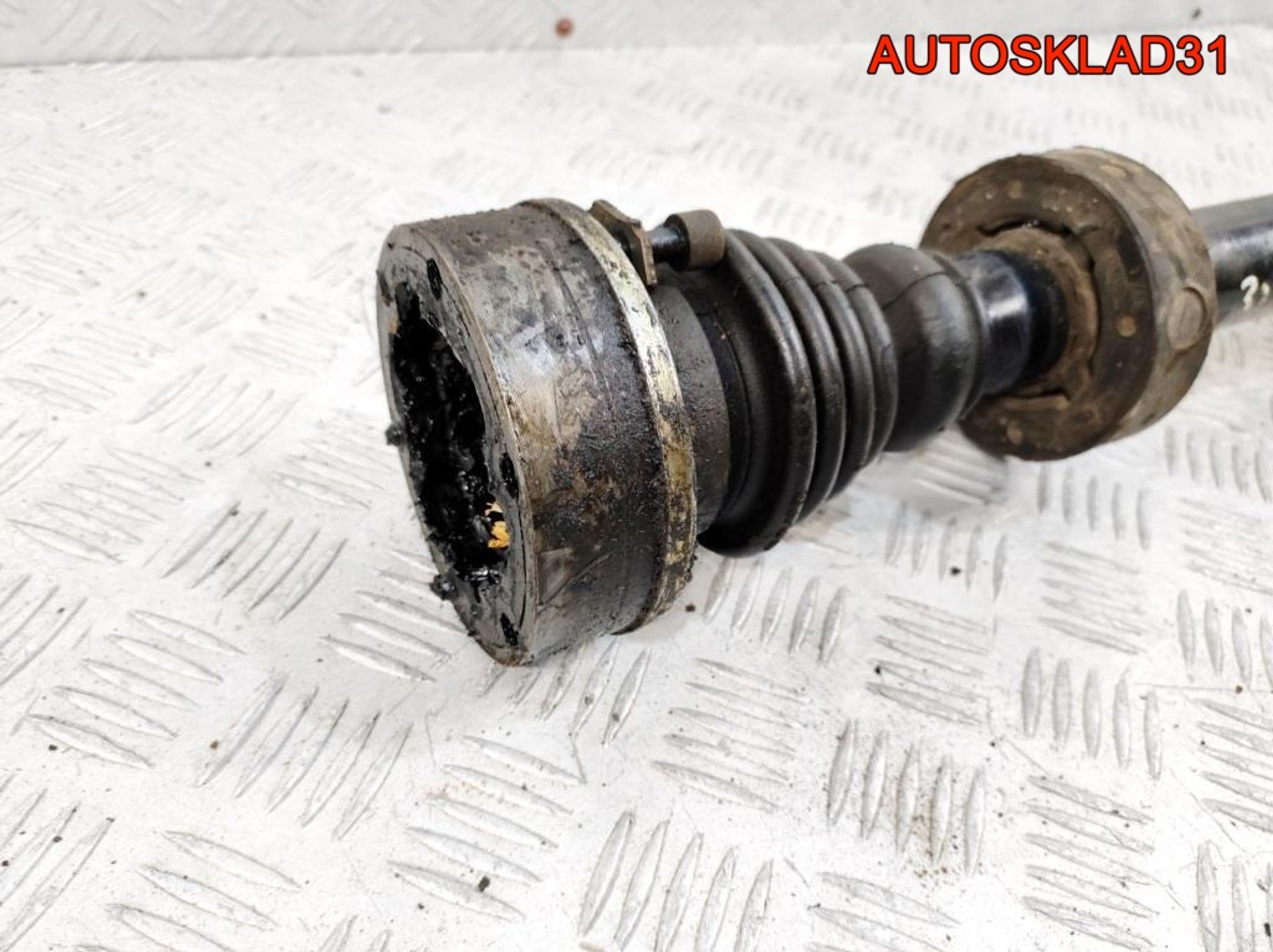 Полуось передняя правая VW Passat B3 1,8 Бензин, 2700 рублей, Дубовое