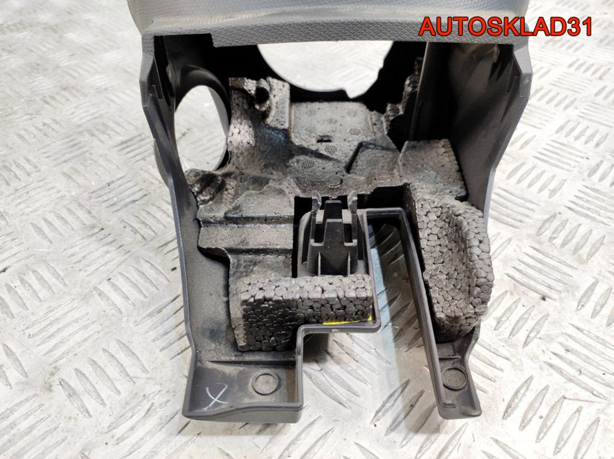 Кожух рулевой колонки Nissan Note E11 484709U000, 1400 рублей, Дубовое