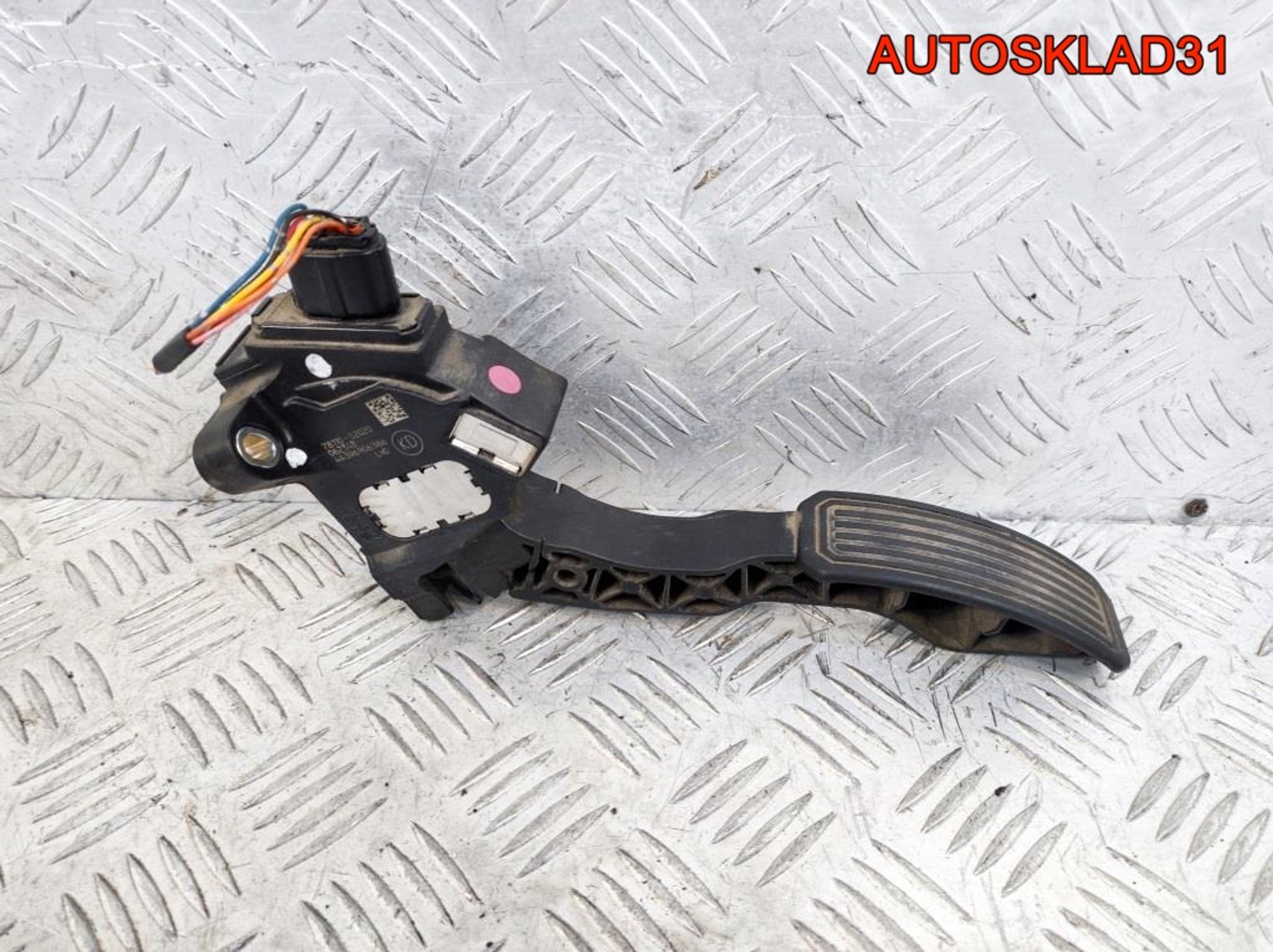 Педаль газа Toyota Auris 7811002020 Бензин, 1700 рублей, Дубовое