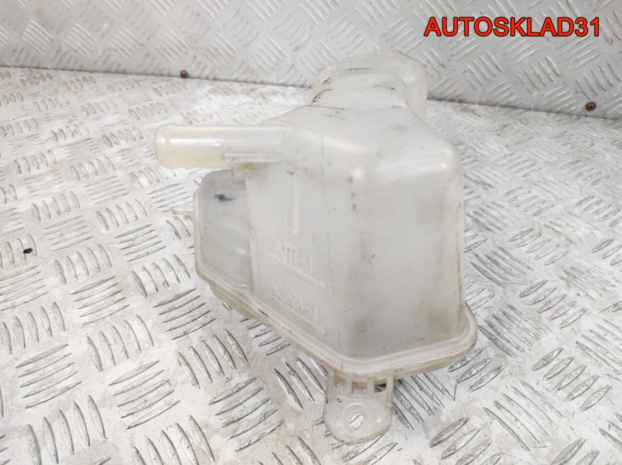 Бачок расширительный Ford Fiesta 5 2S6H8K218AE, 1000 рублей, Дубовое