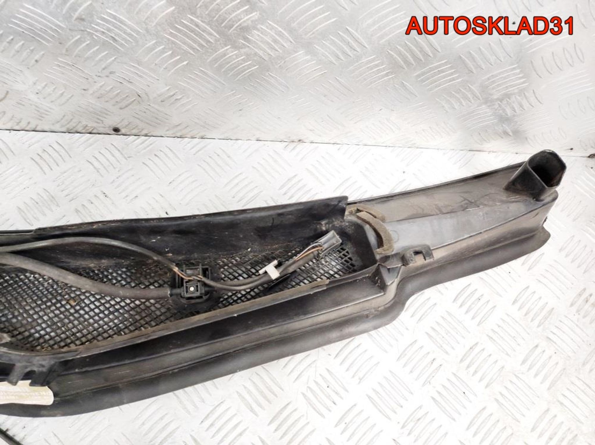 Решетка стеклоочистителя Mercedes GLK X204 A2048300313, 4500 рублей, Дубовое