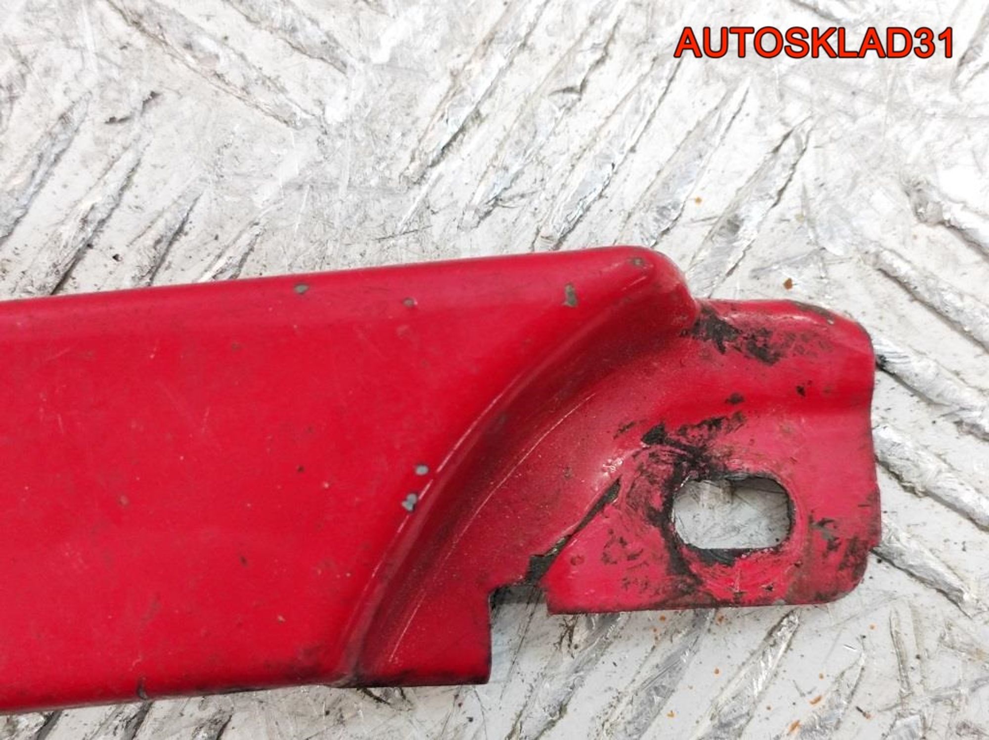 Планка под фару левая Audi A6 C4 4A0853207D, 1200 рублей, Дубовое